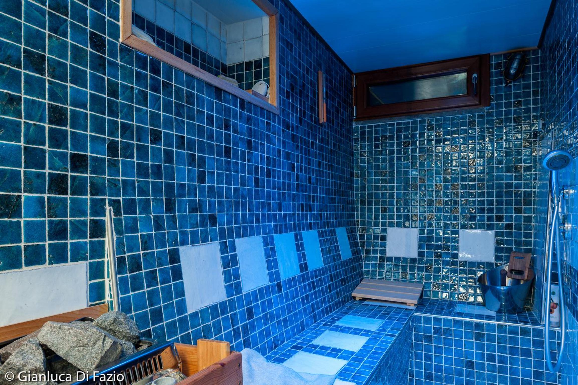 Luxury Quadruple Room photo 2
