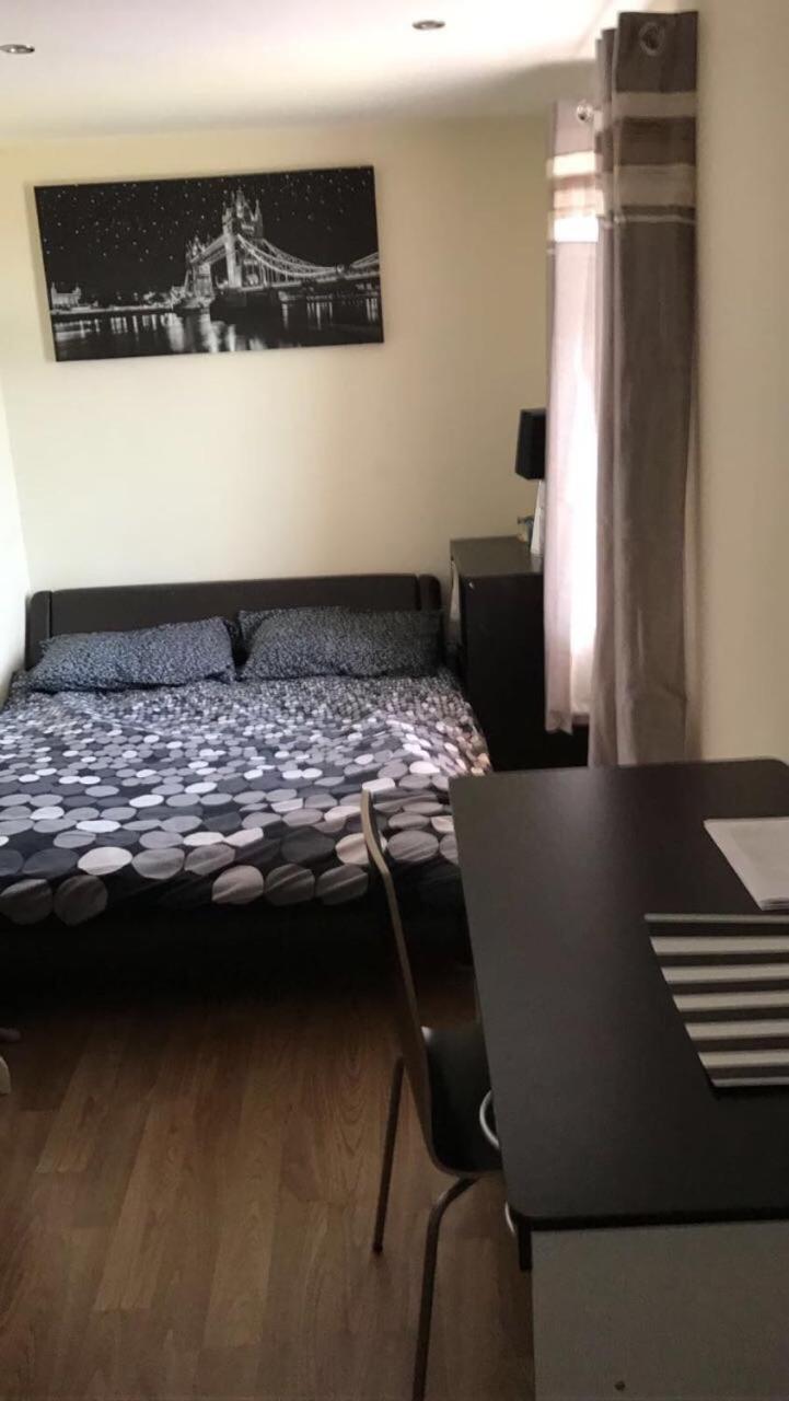 Budget Double Room With Shower