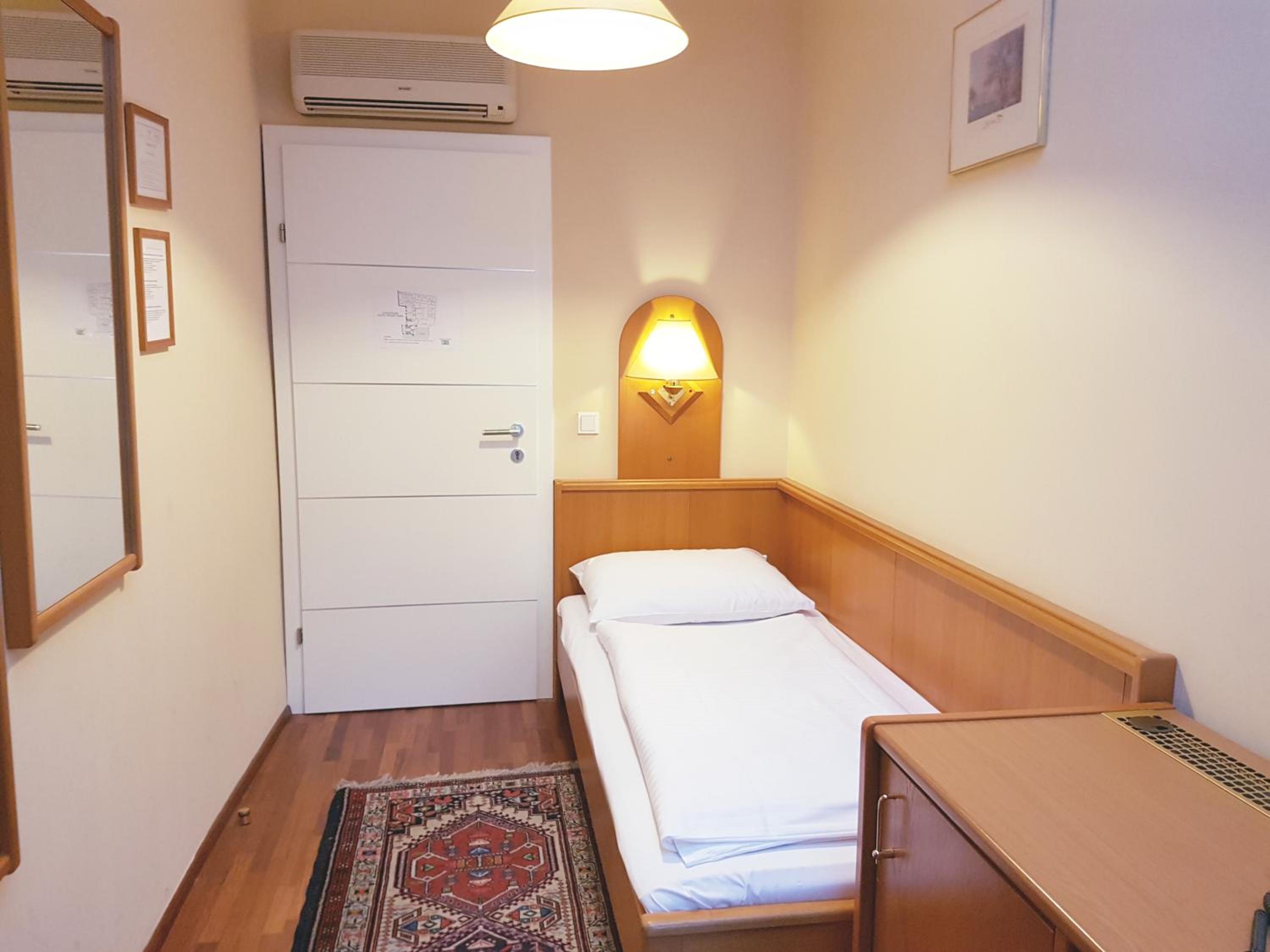 Comfort Single Room