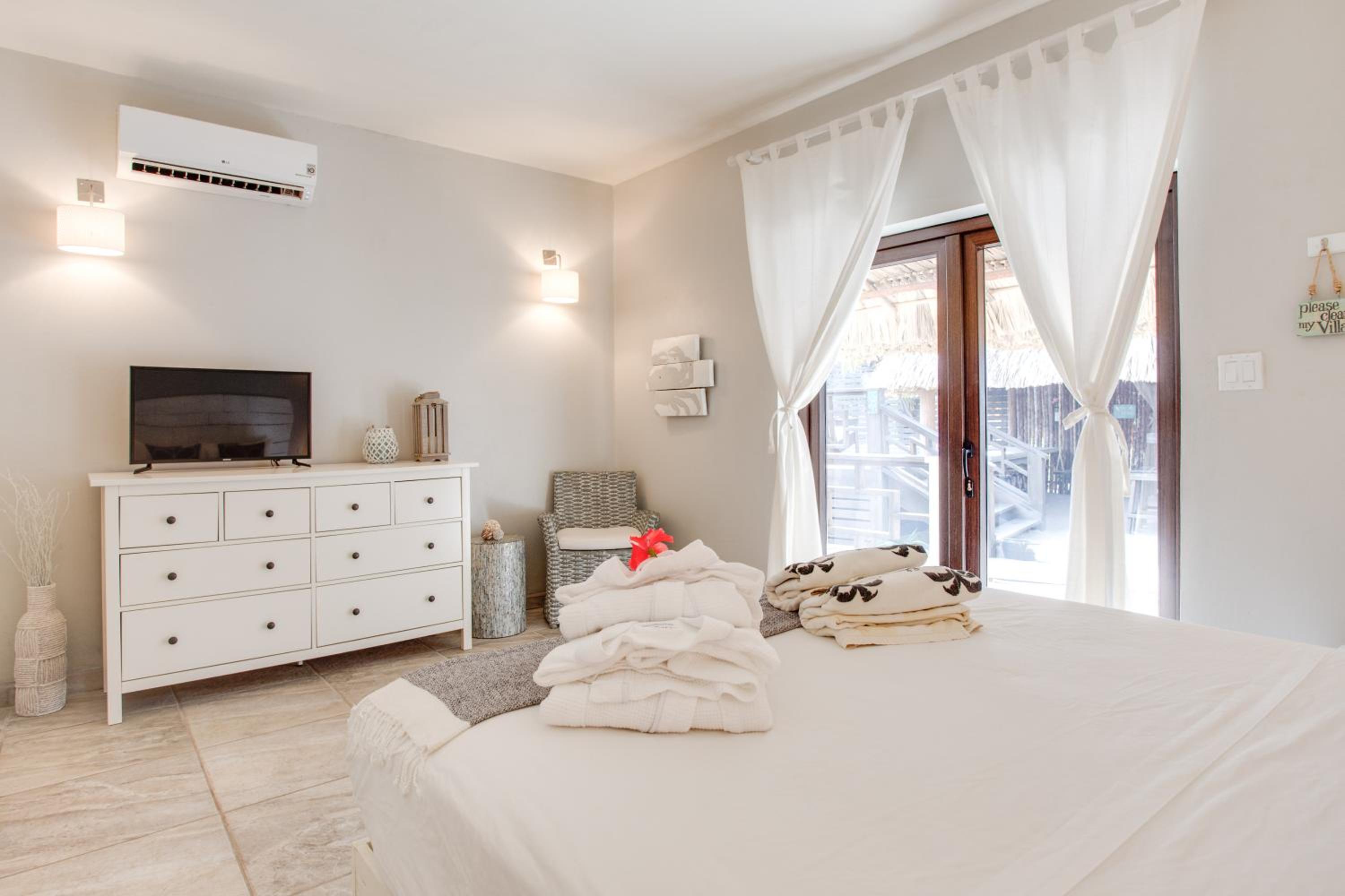 Villa photo 2