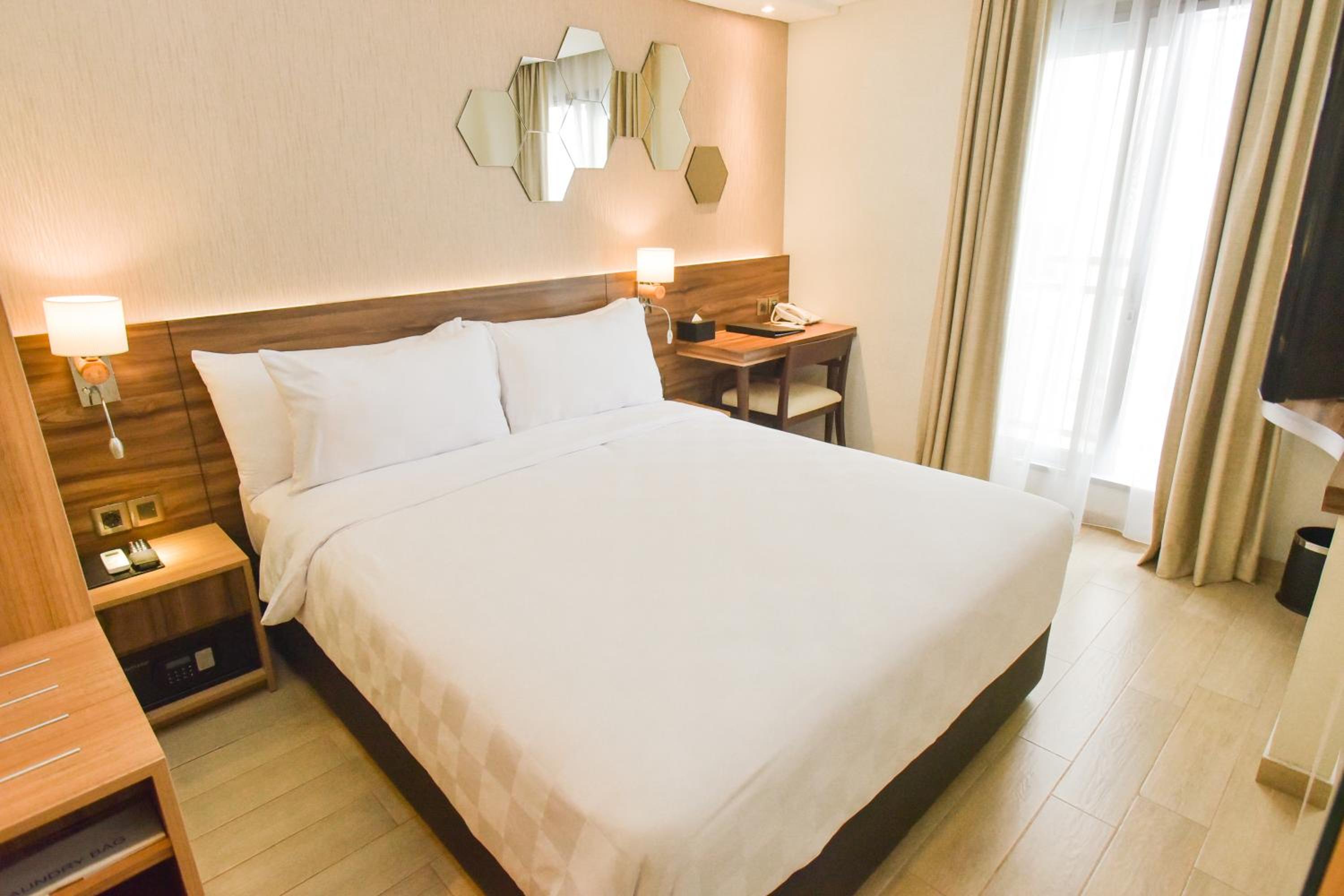 Deluxe Queen Room photo 1