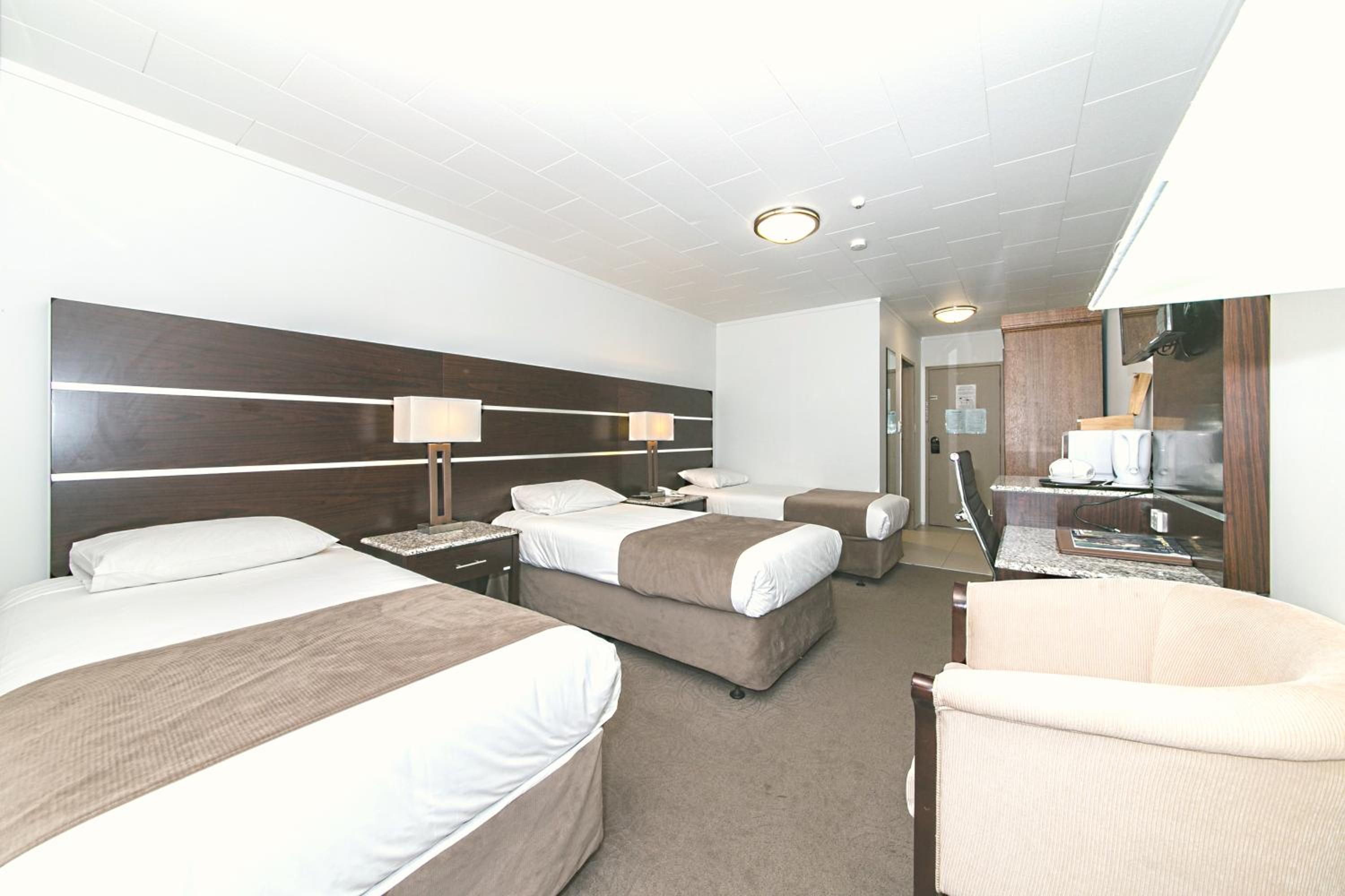 Triple Room - Photo 2