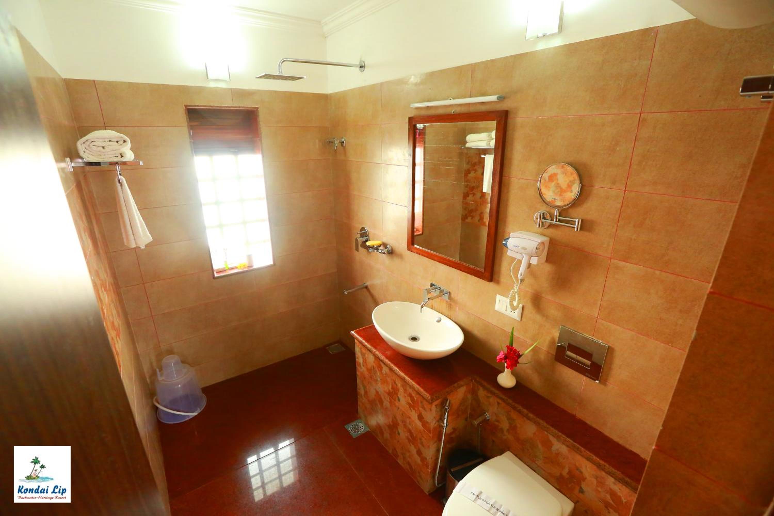 Super Deluxe Room - Photo 14