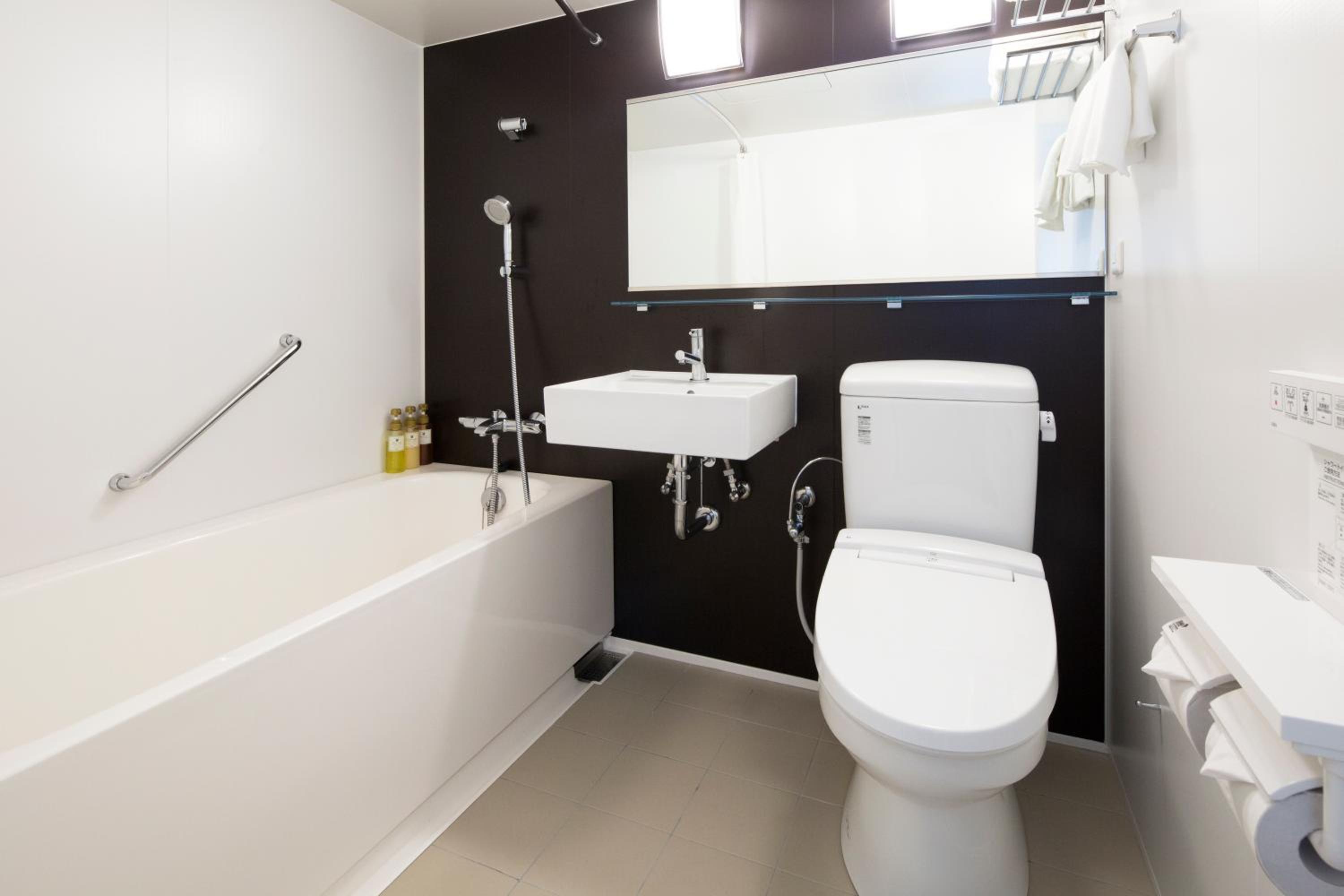 Superior Triple Room - Non-Smoking photo 2