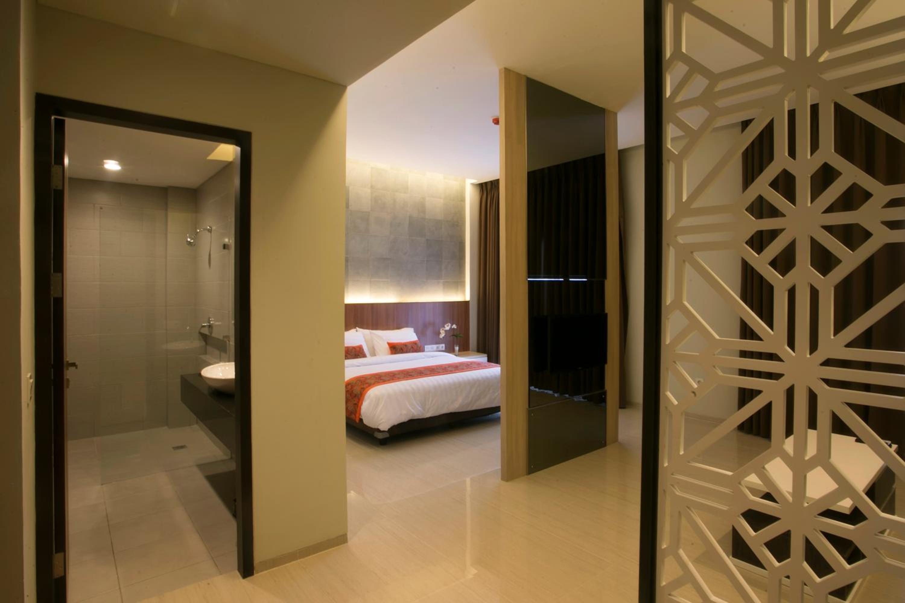Deluxe Suite photo 2