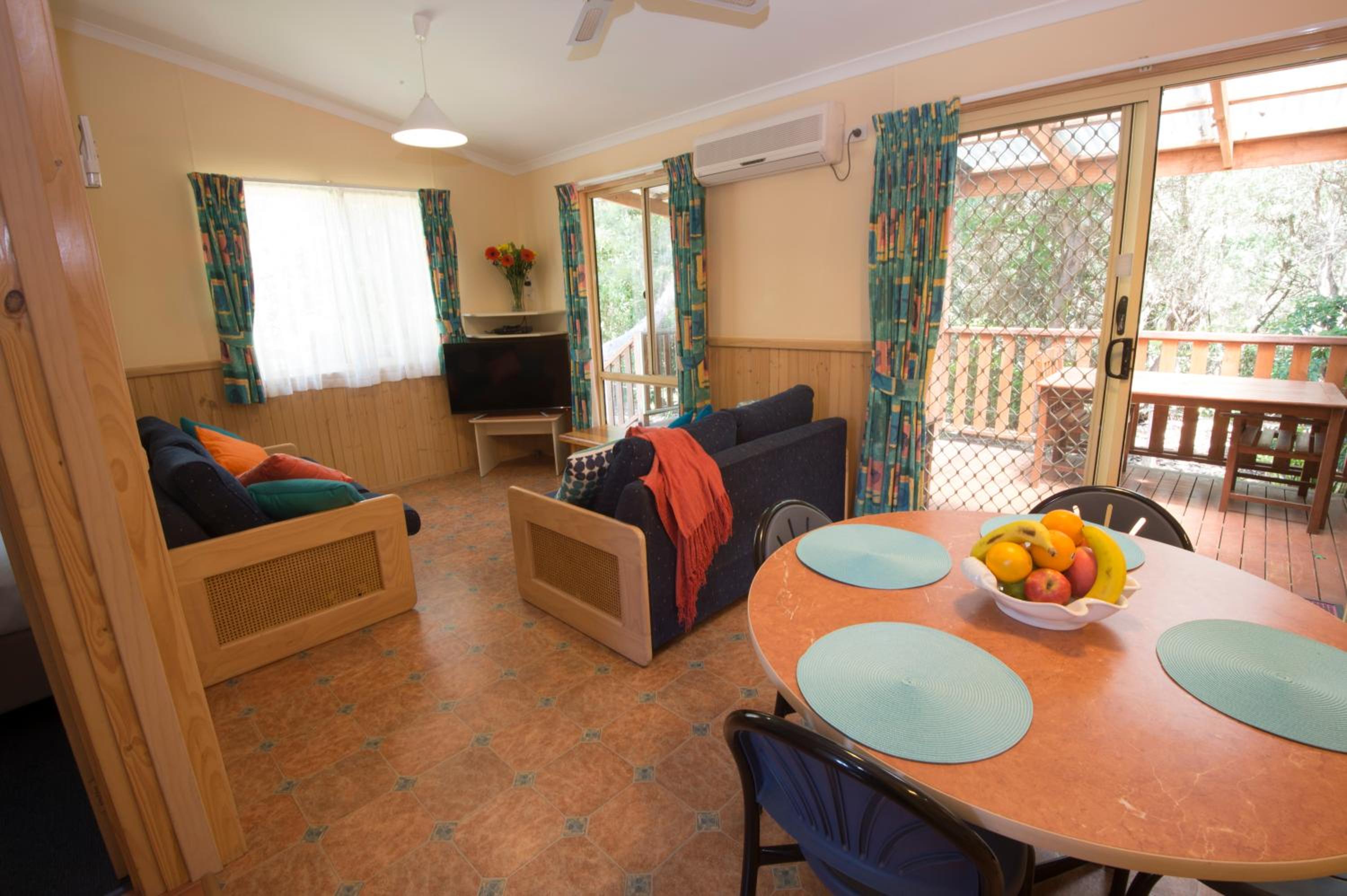 Two-Bedroom Cottage photo 2