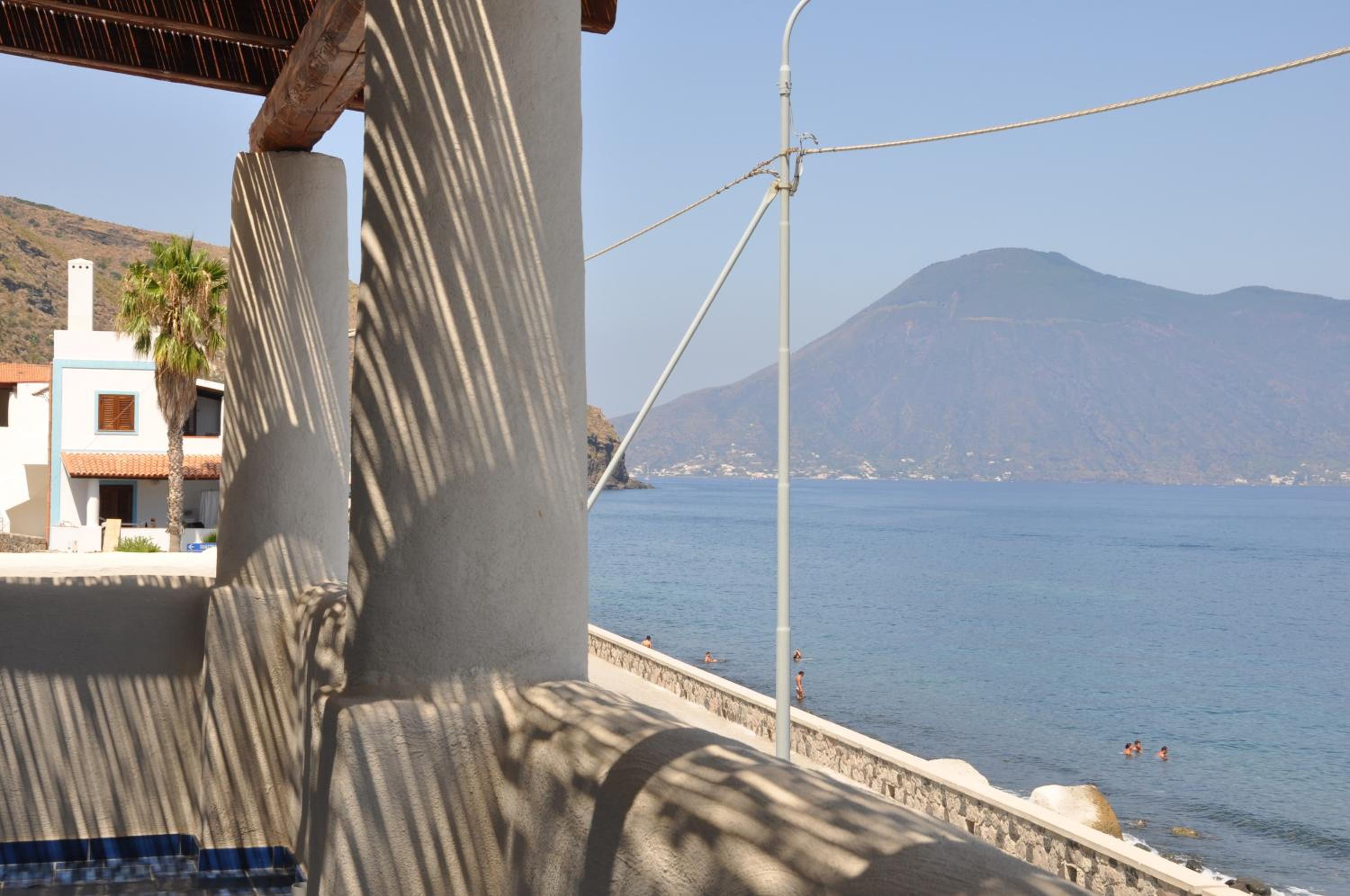 Two-Bedroom Apartment with Sea View photo 3