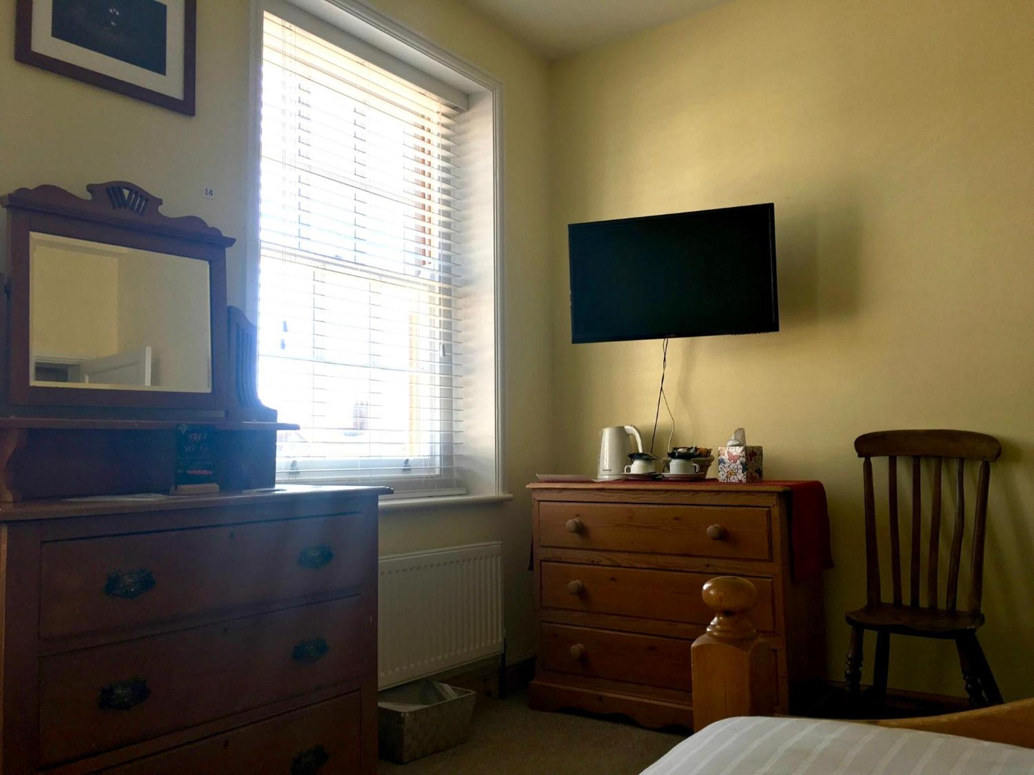 Deluxe Double Room with Shower