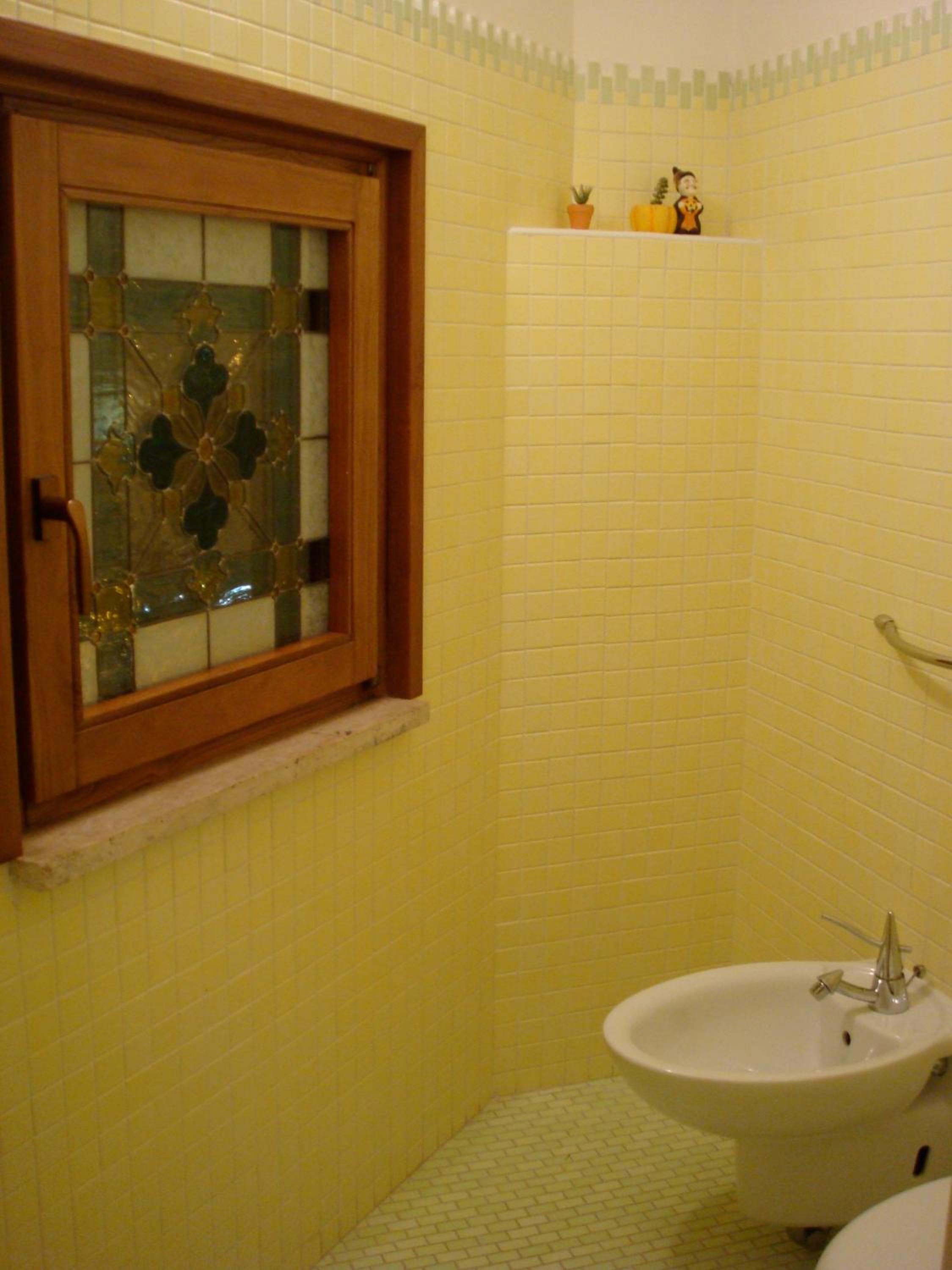 Double Room with Private External Bathroom - Photo 6