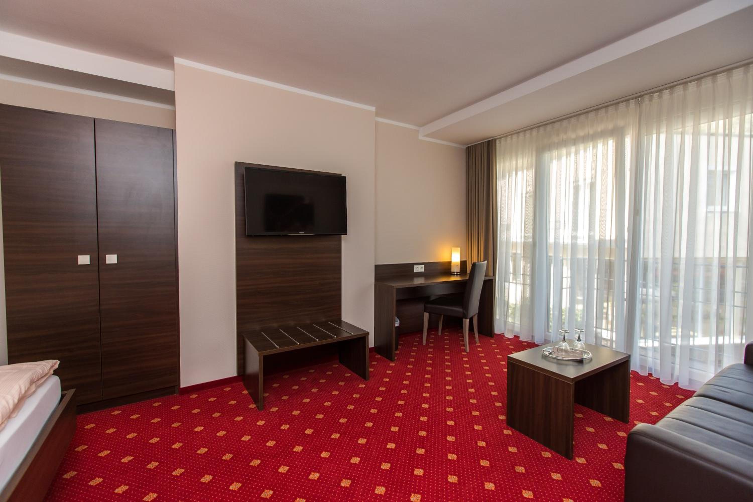 Classic Triple Room - Photo 2