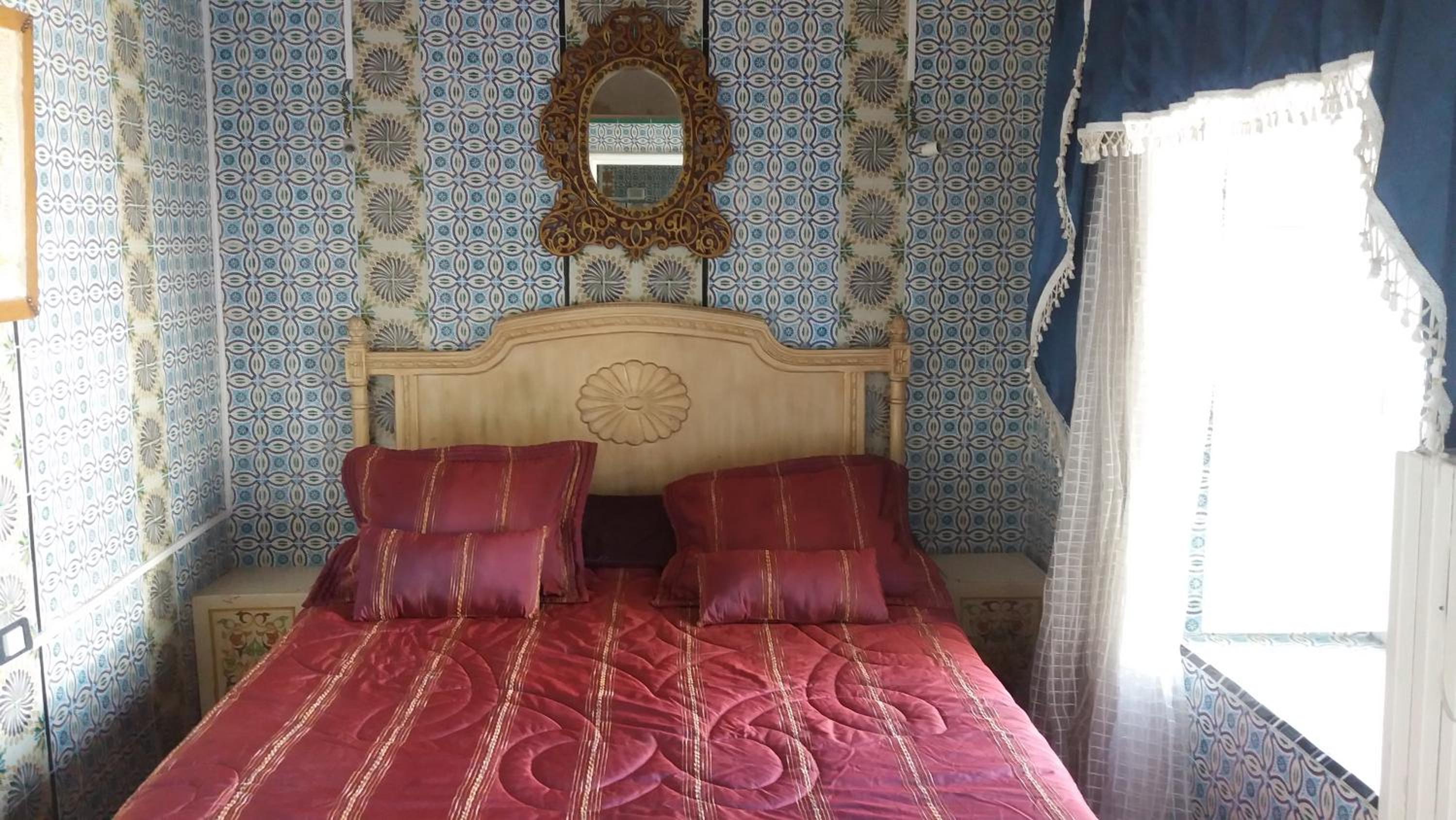 Single Room with Private Bathroom photo 2