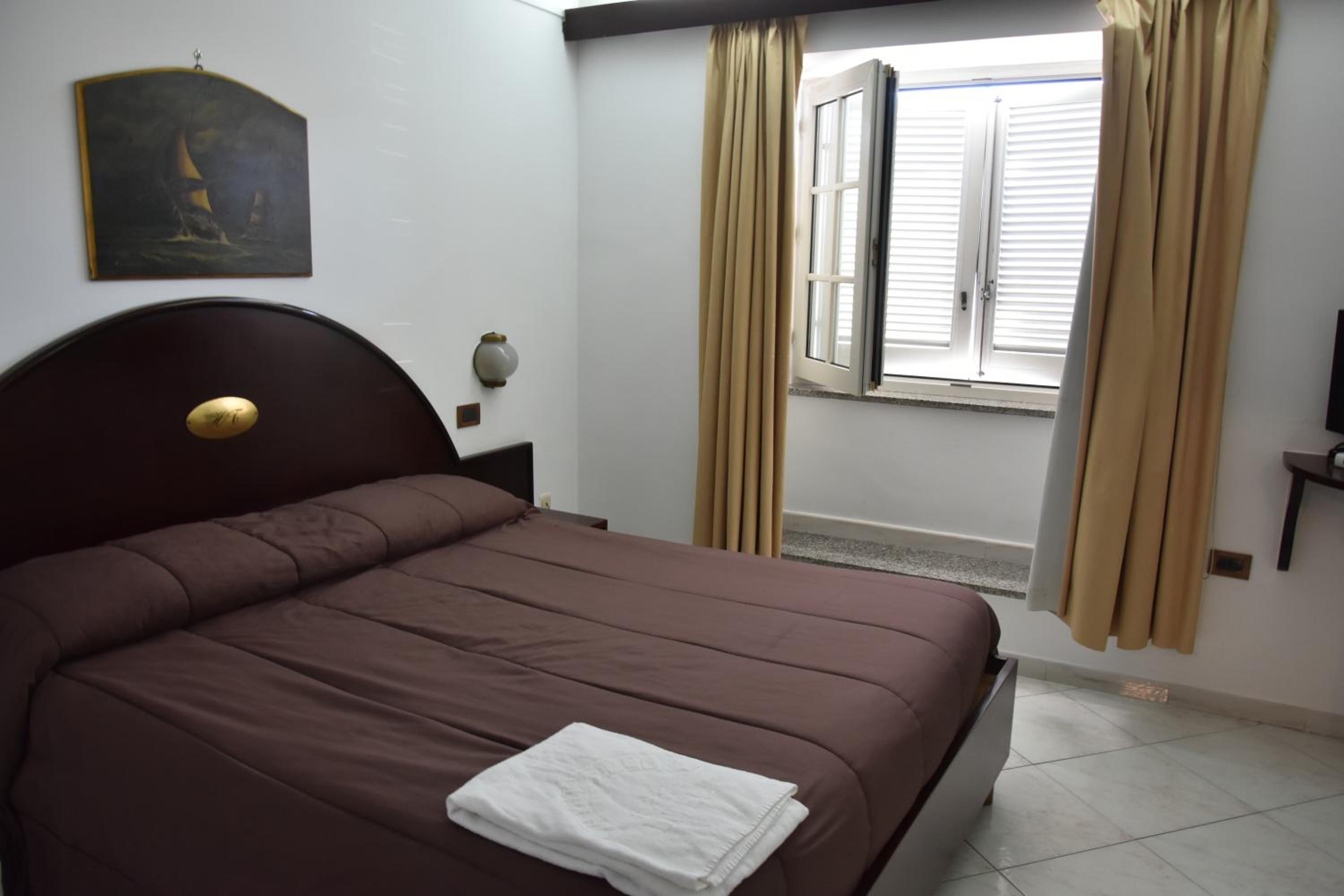 Triple Room - Photo 2