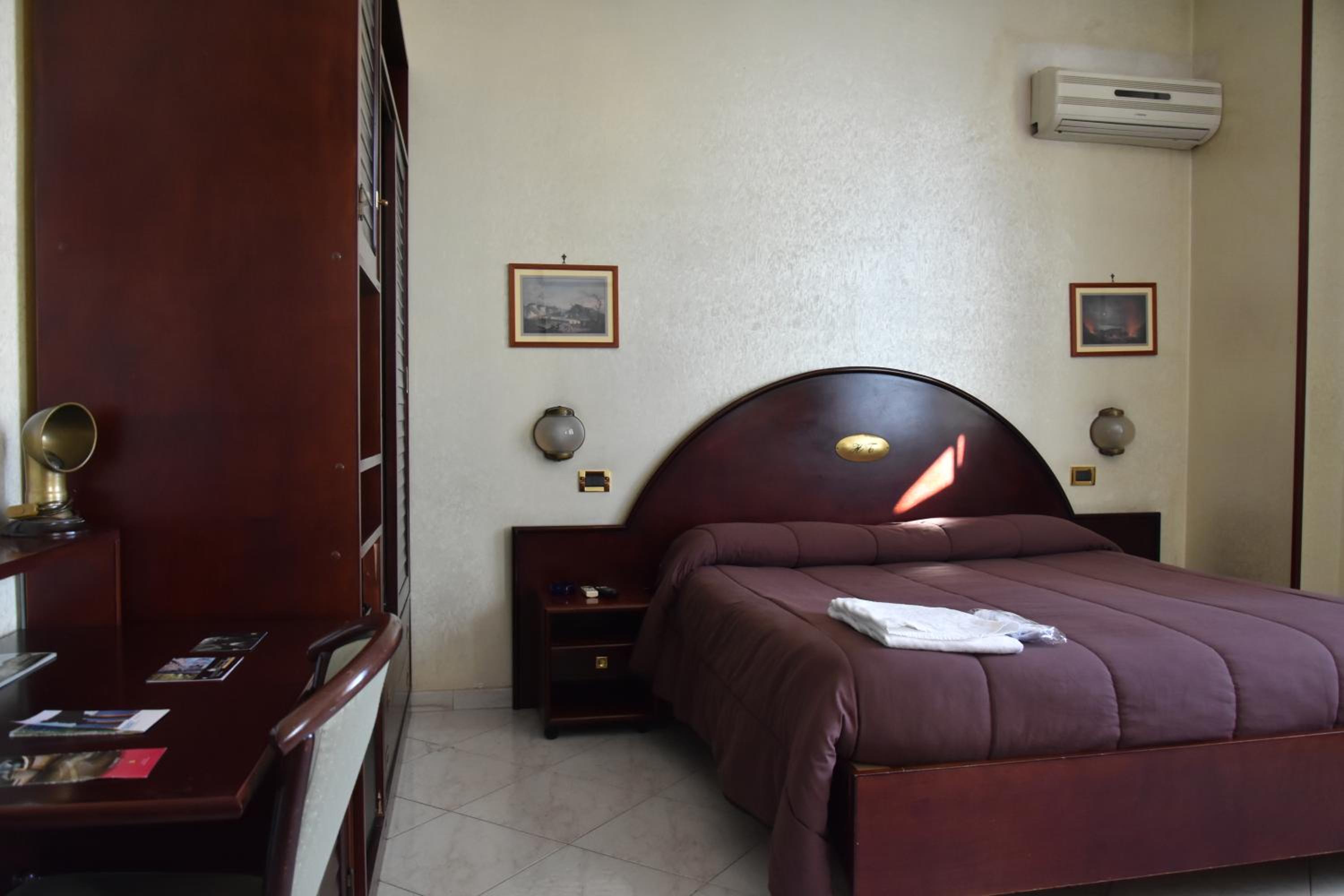 Triple Room - Photo 1