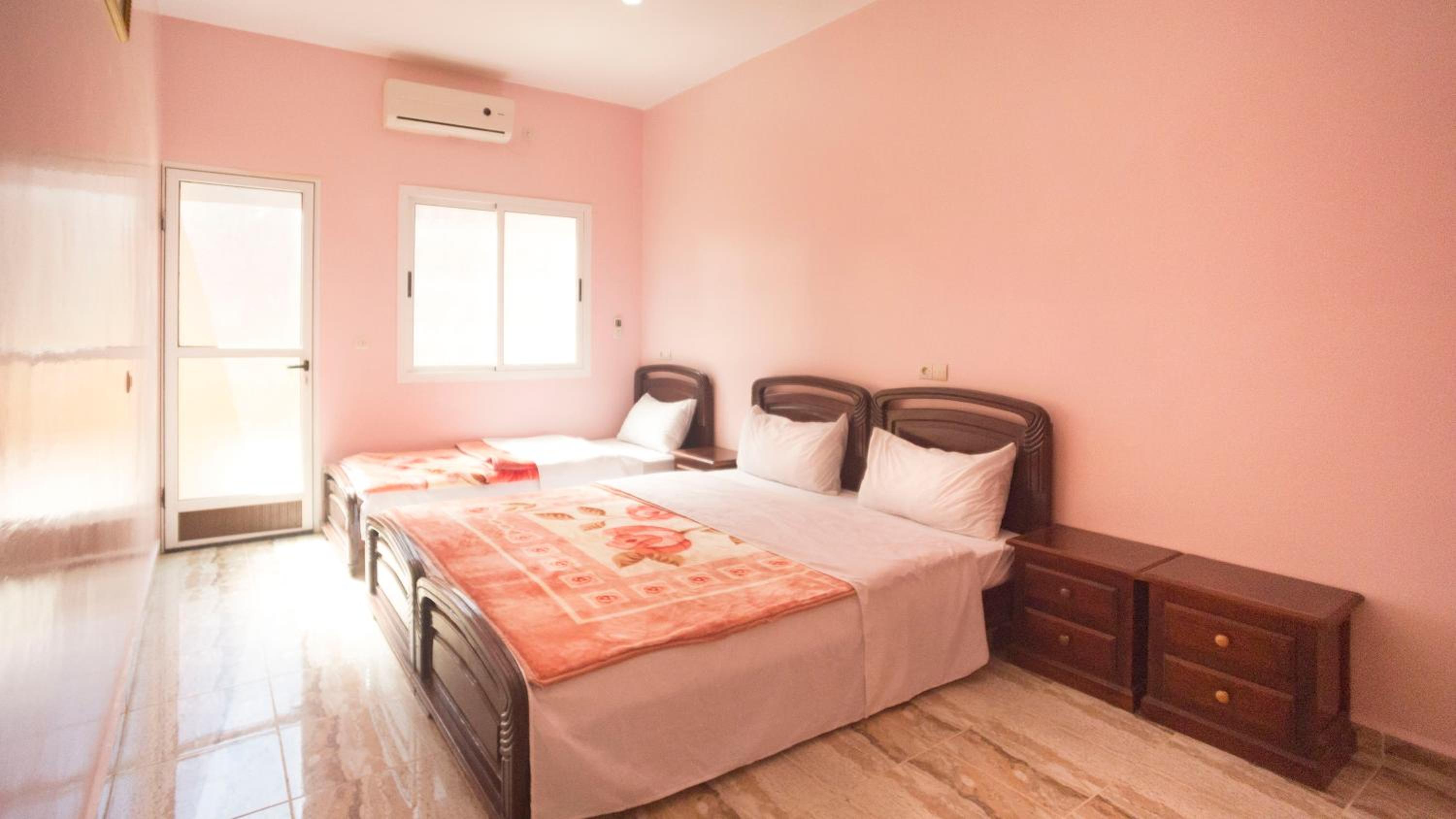 Single Room with Mountain View photo 3