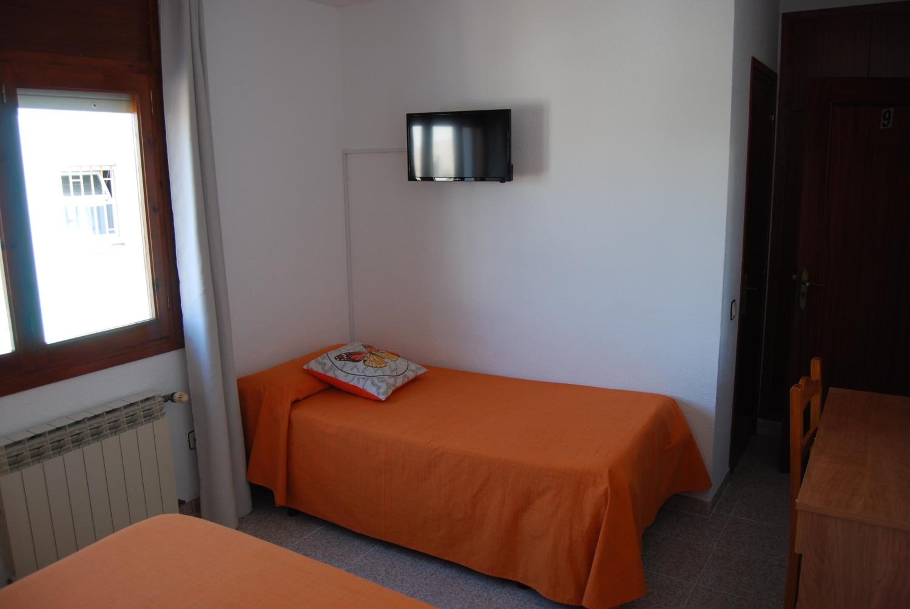 Double or Twin Room photo 3