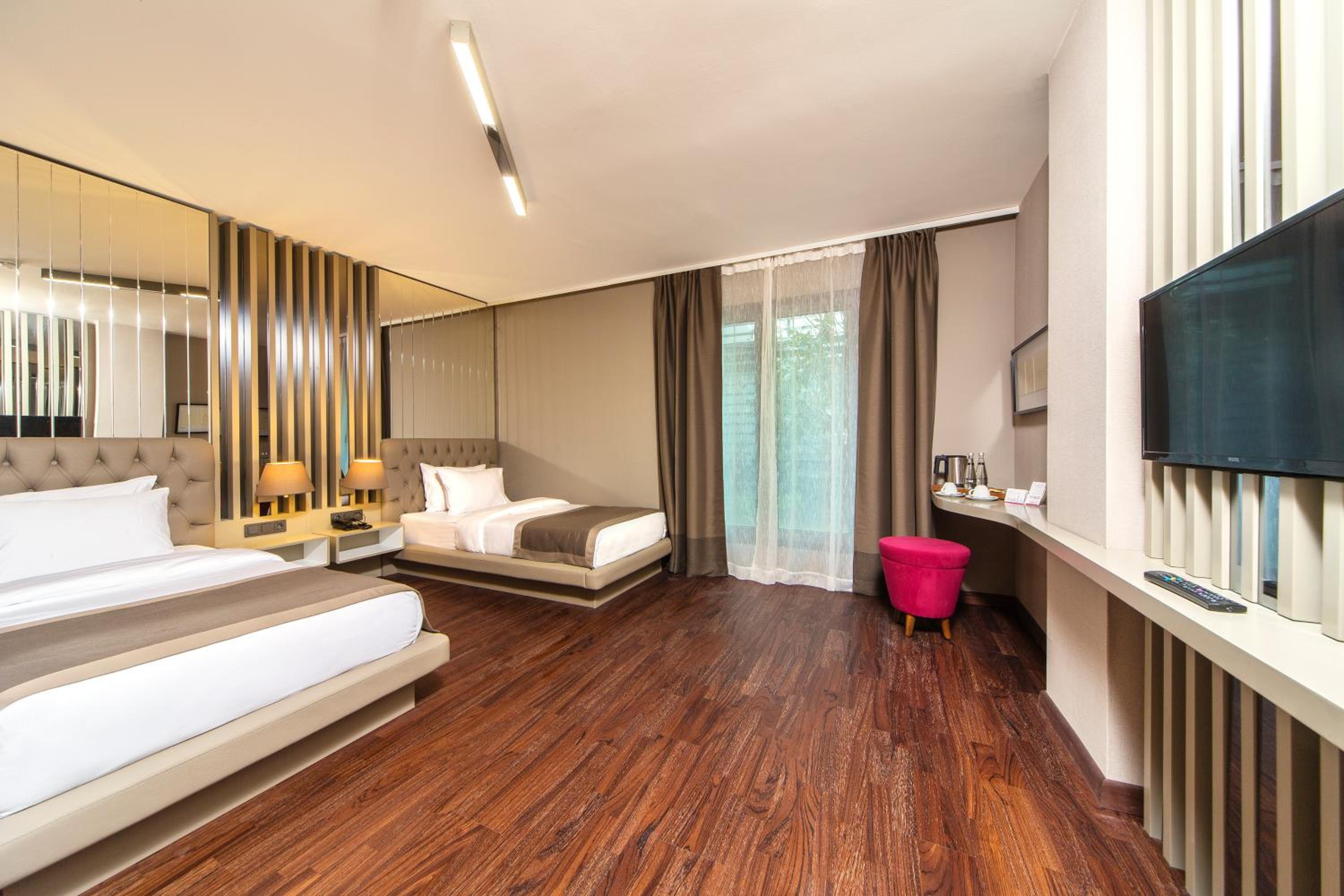 Deluxe Twin Room photo 1