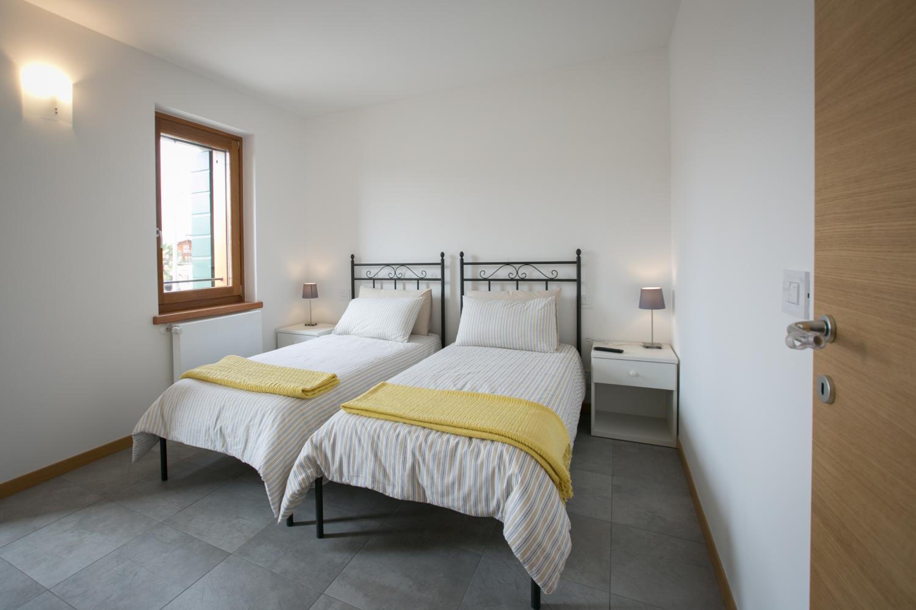 Apartment with Terrace photo 2