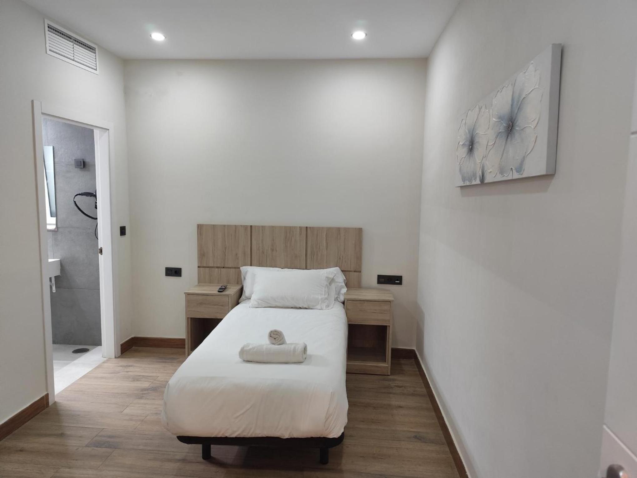Large Single Room