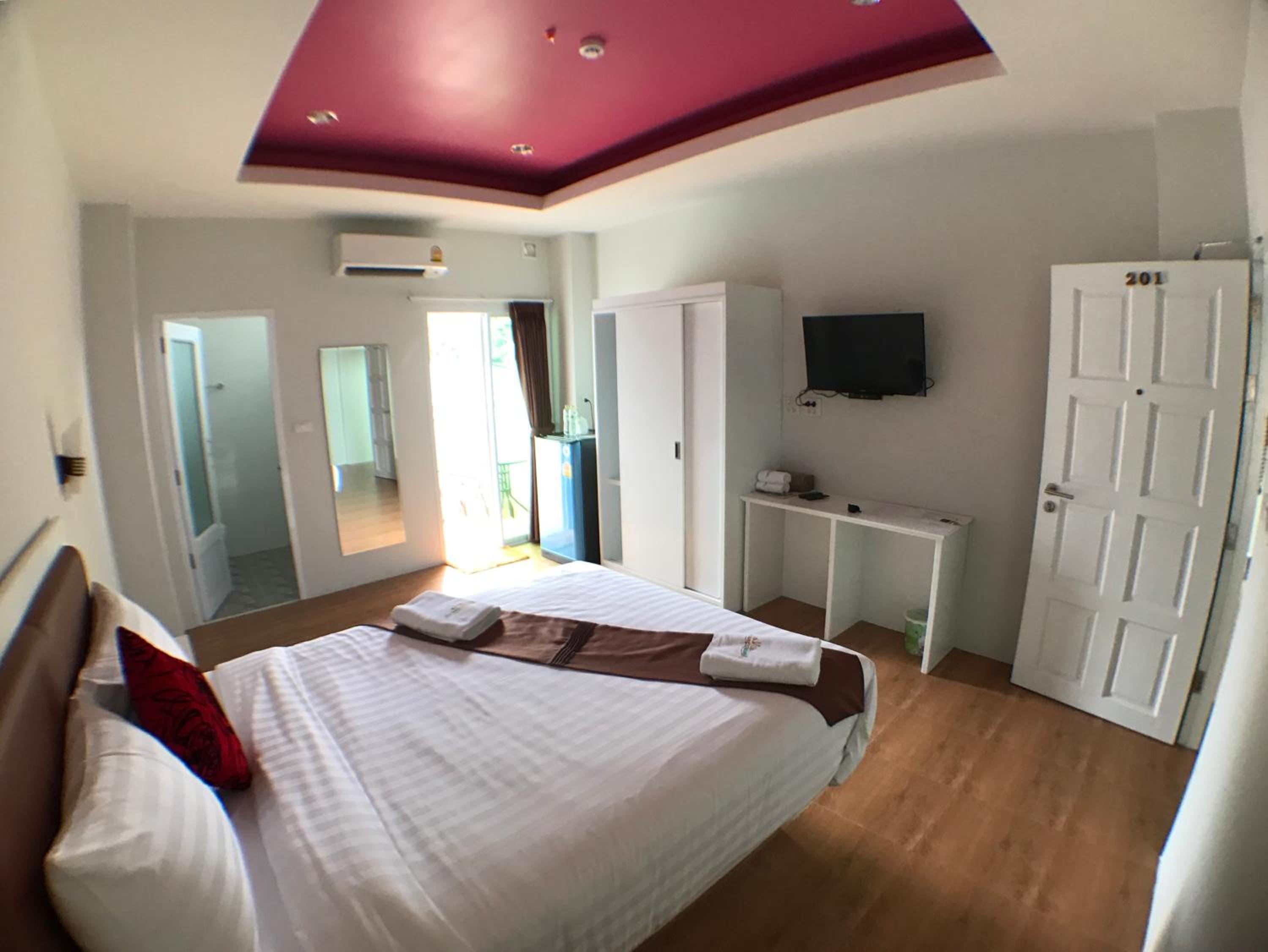 Double Room - Photo 6