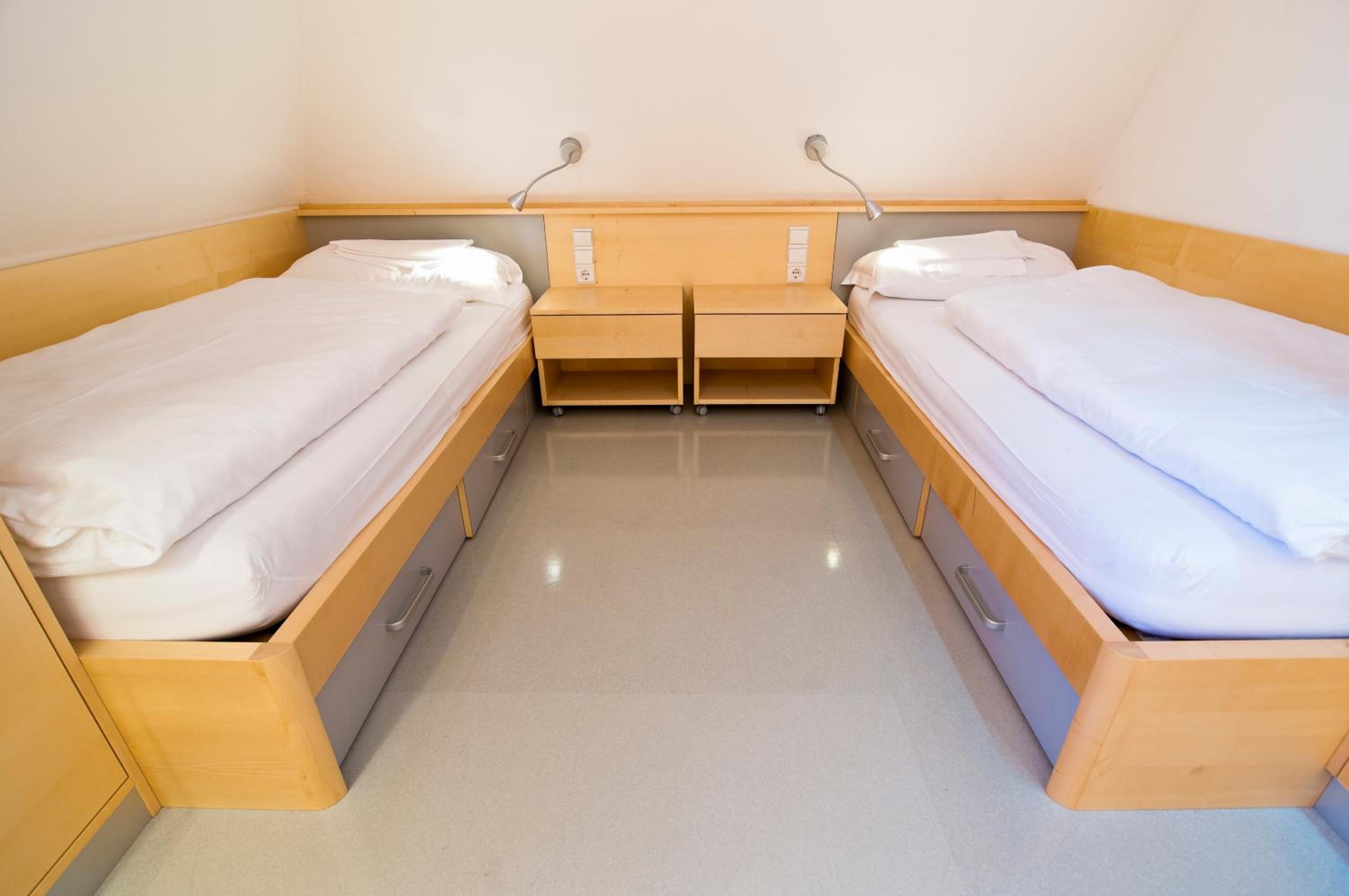 Twin Room - Photo 7