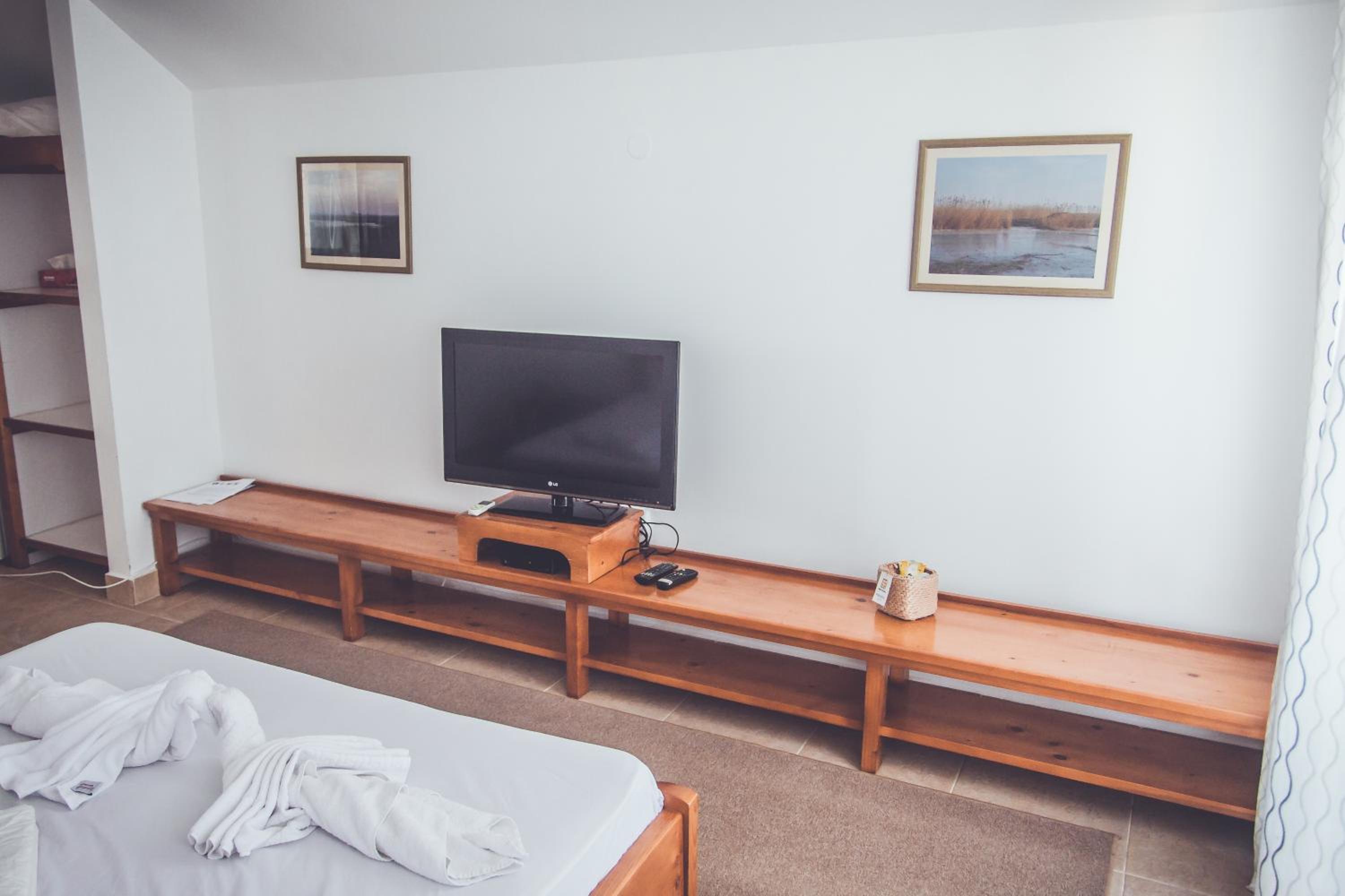 Deluxe Bungalow - Photo 1