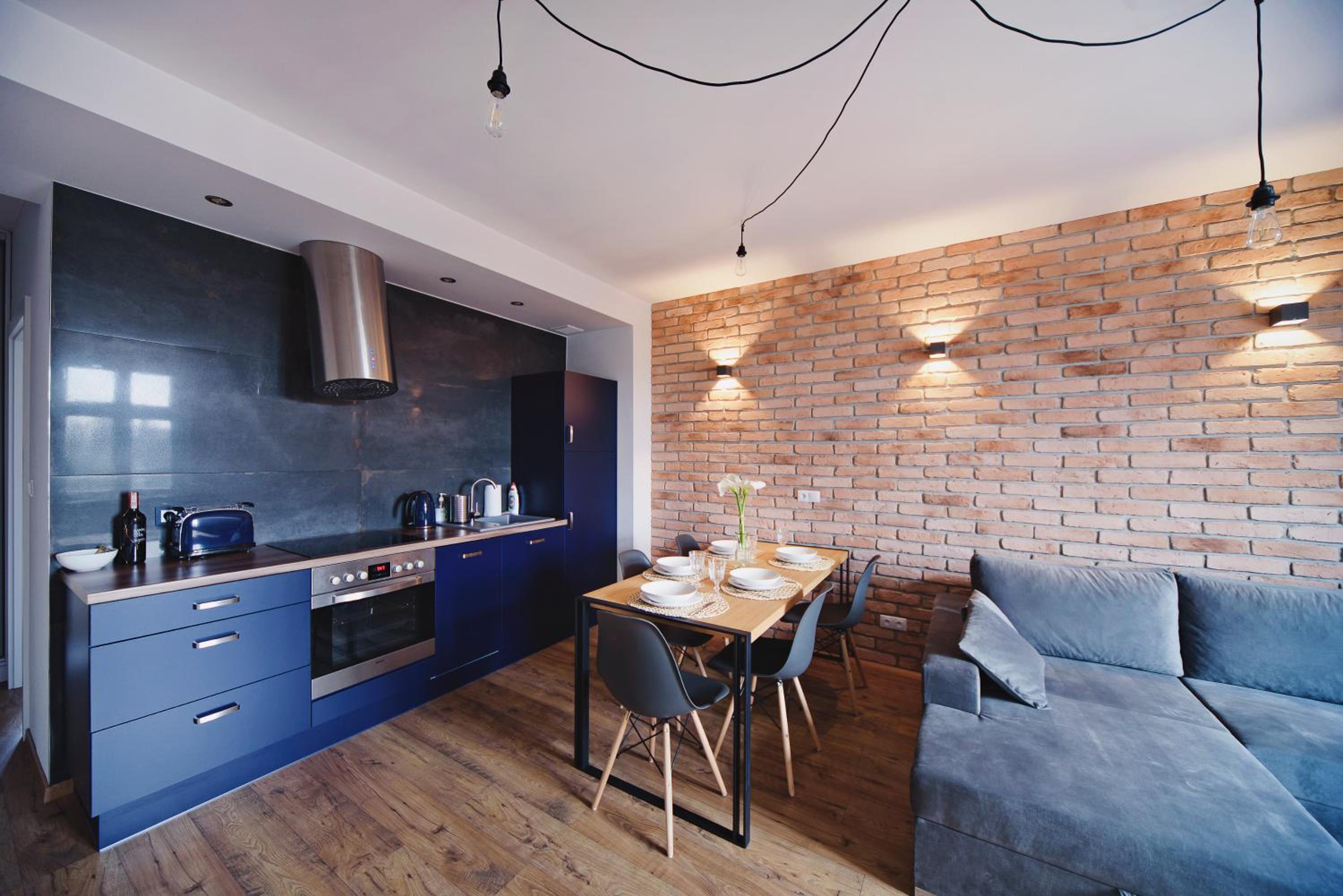 One-Bedroom Apartment - Photo 8