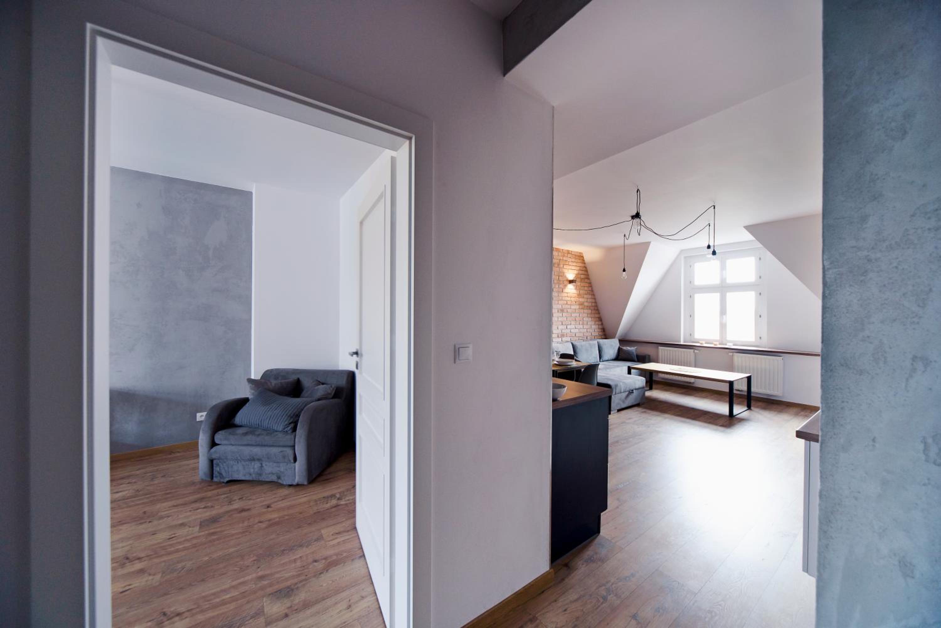 One-Bedroom Apartment - Photo 1