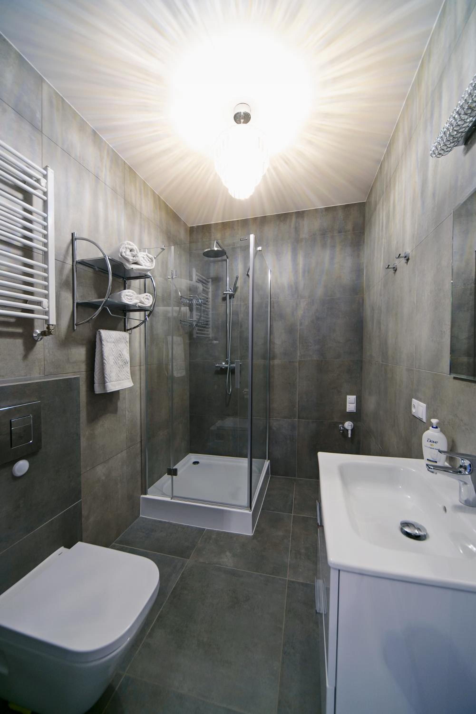 One-Bedroom Apartment - Photo 5