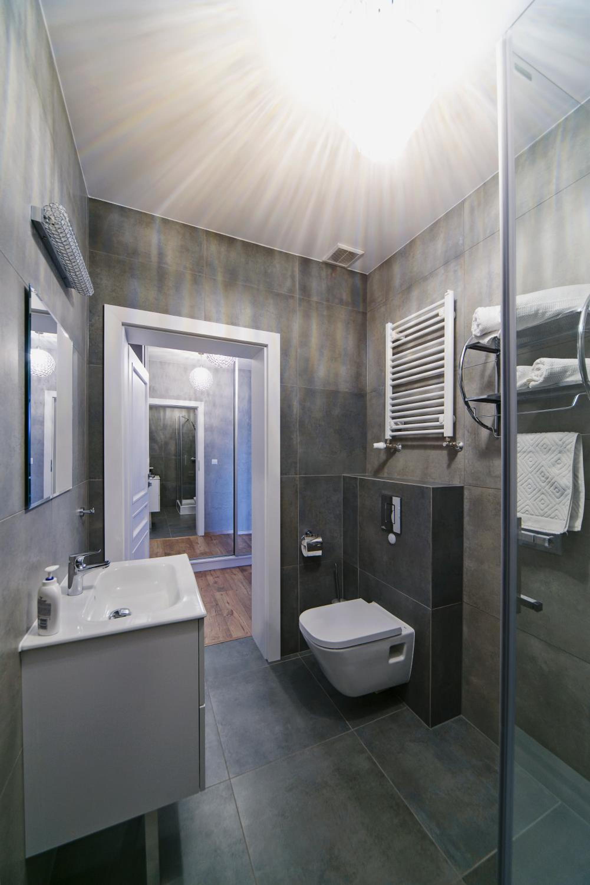 One-Bedroom Apartment - Photo 6