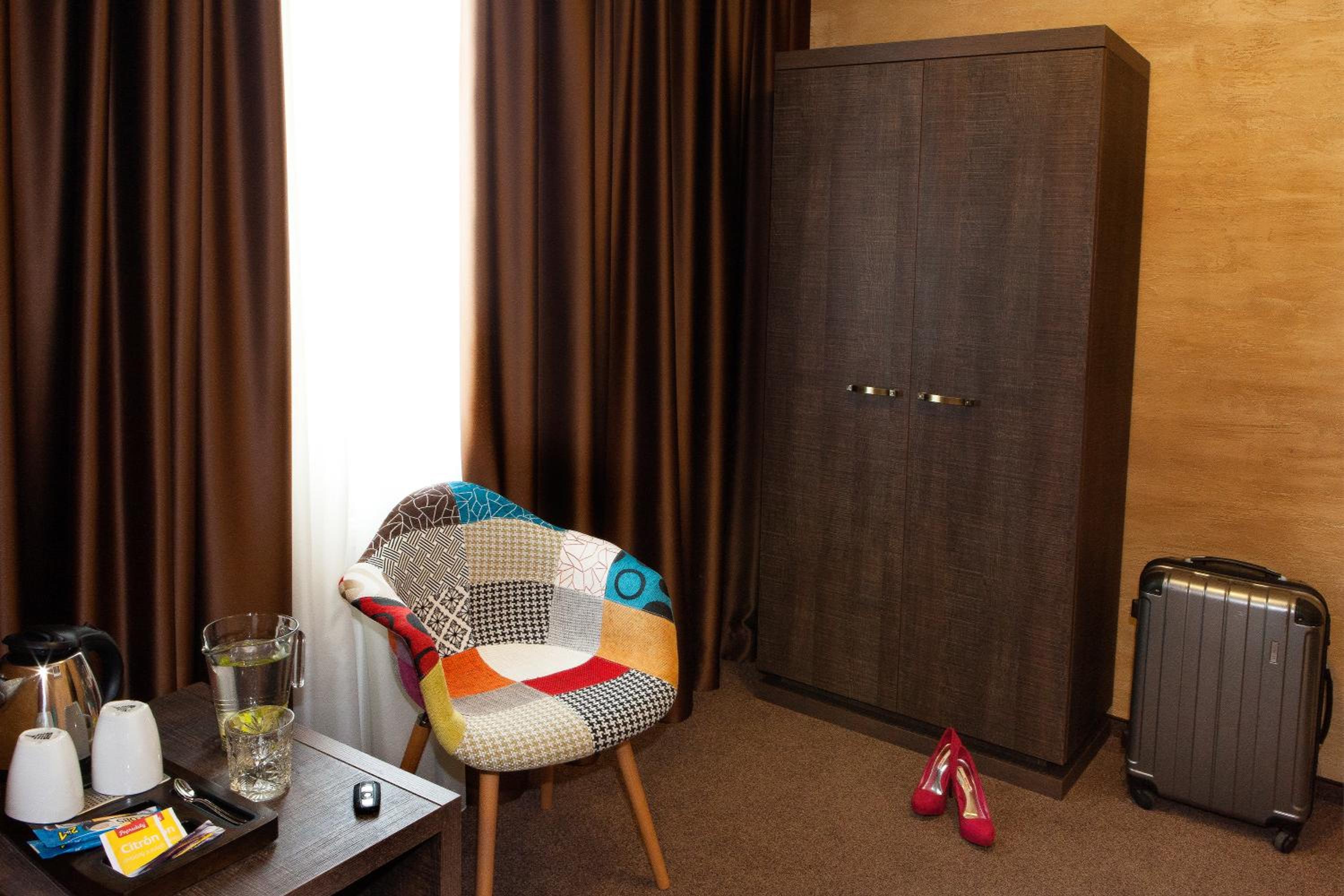 Deluxe Double Room - Photo 39