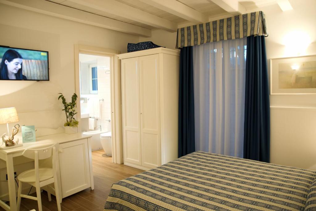 Double Room - Ground Floor photo 2