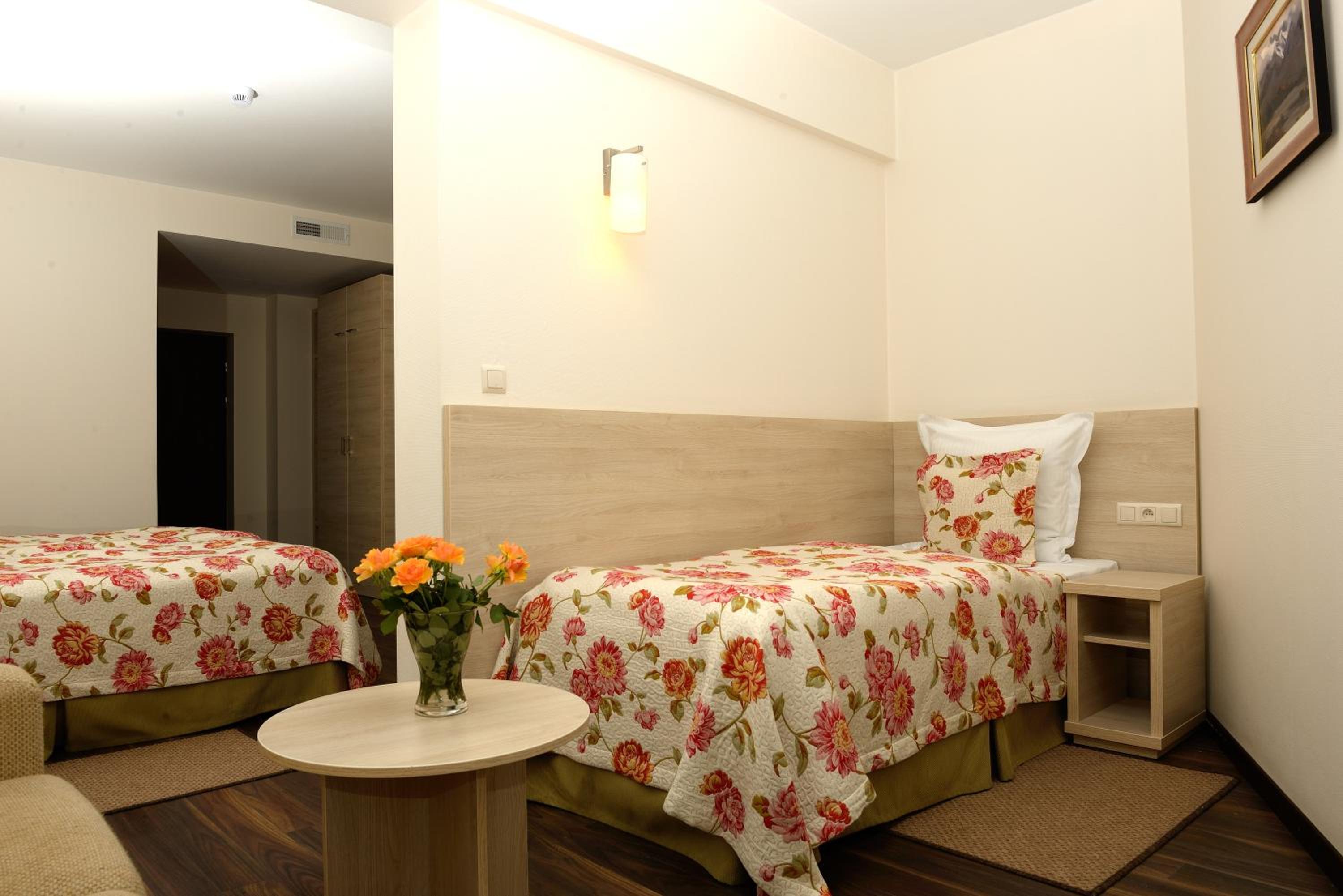 Triple Room - Photo 1