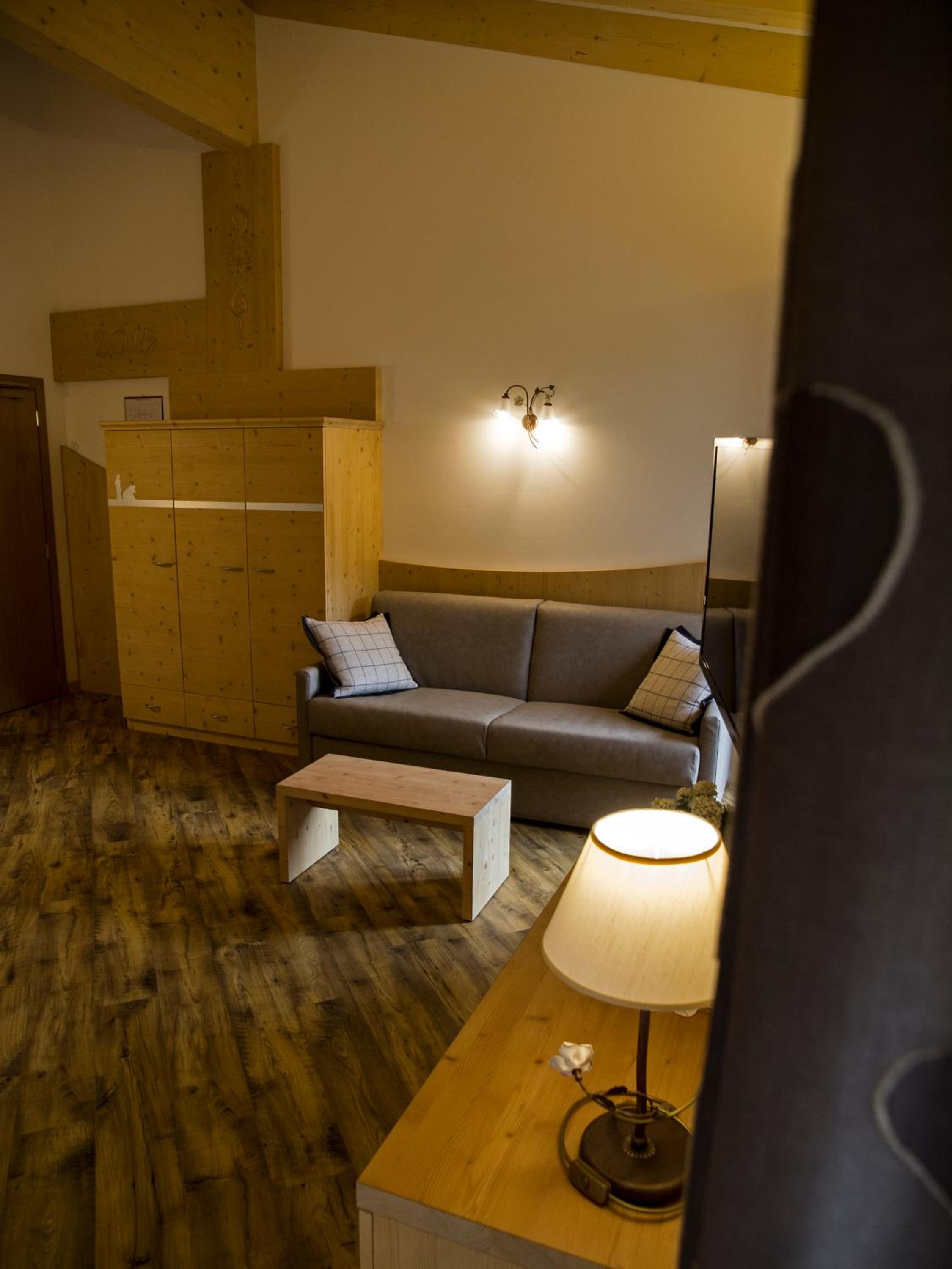 Suite with Mountain View photo 2