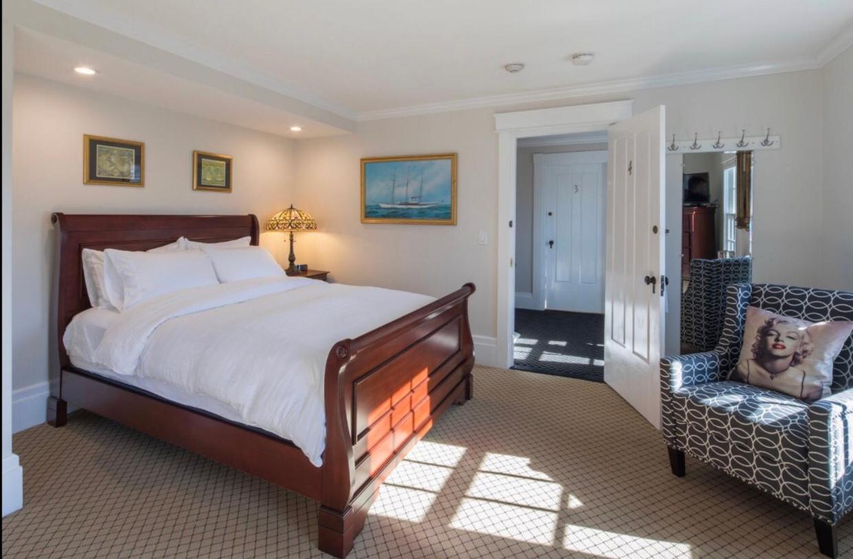 Deluxe Queen Room photo 3