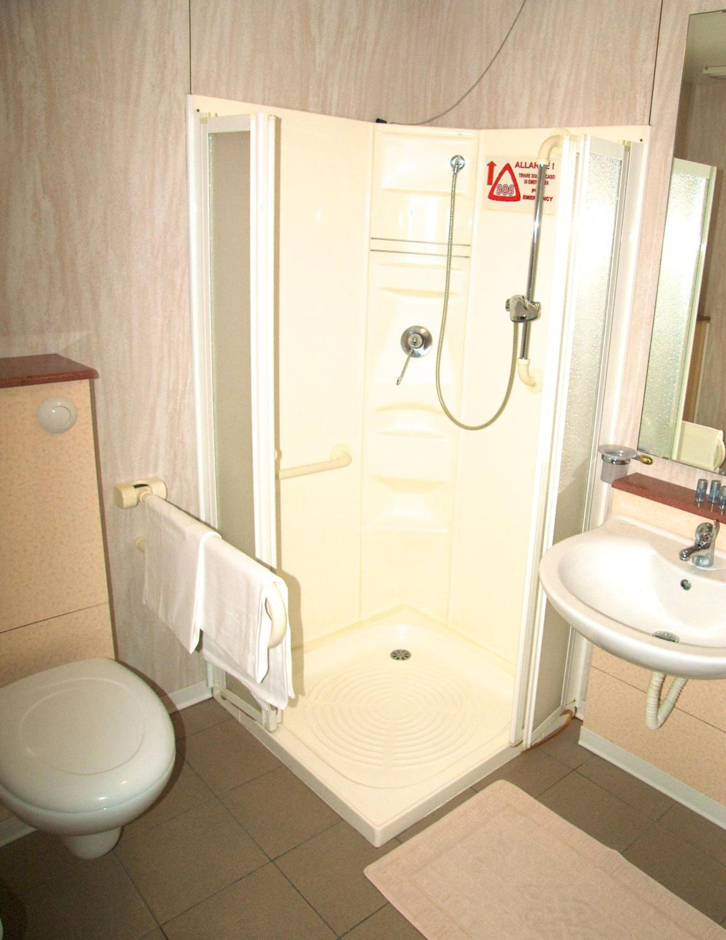 Triple Room - Photo 2