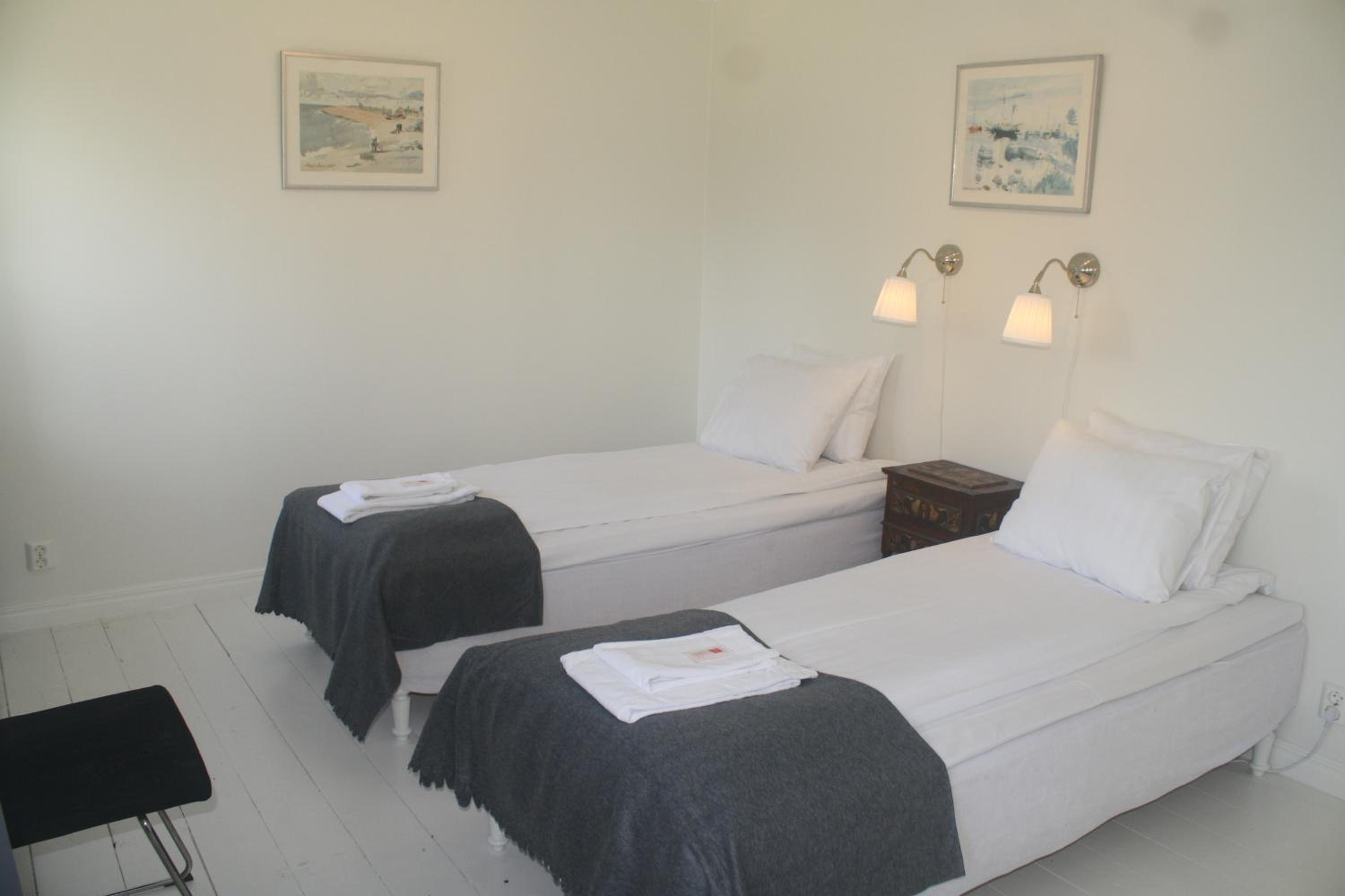 Double Room with Private Bathroom photo 1