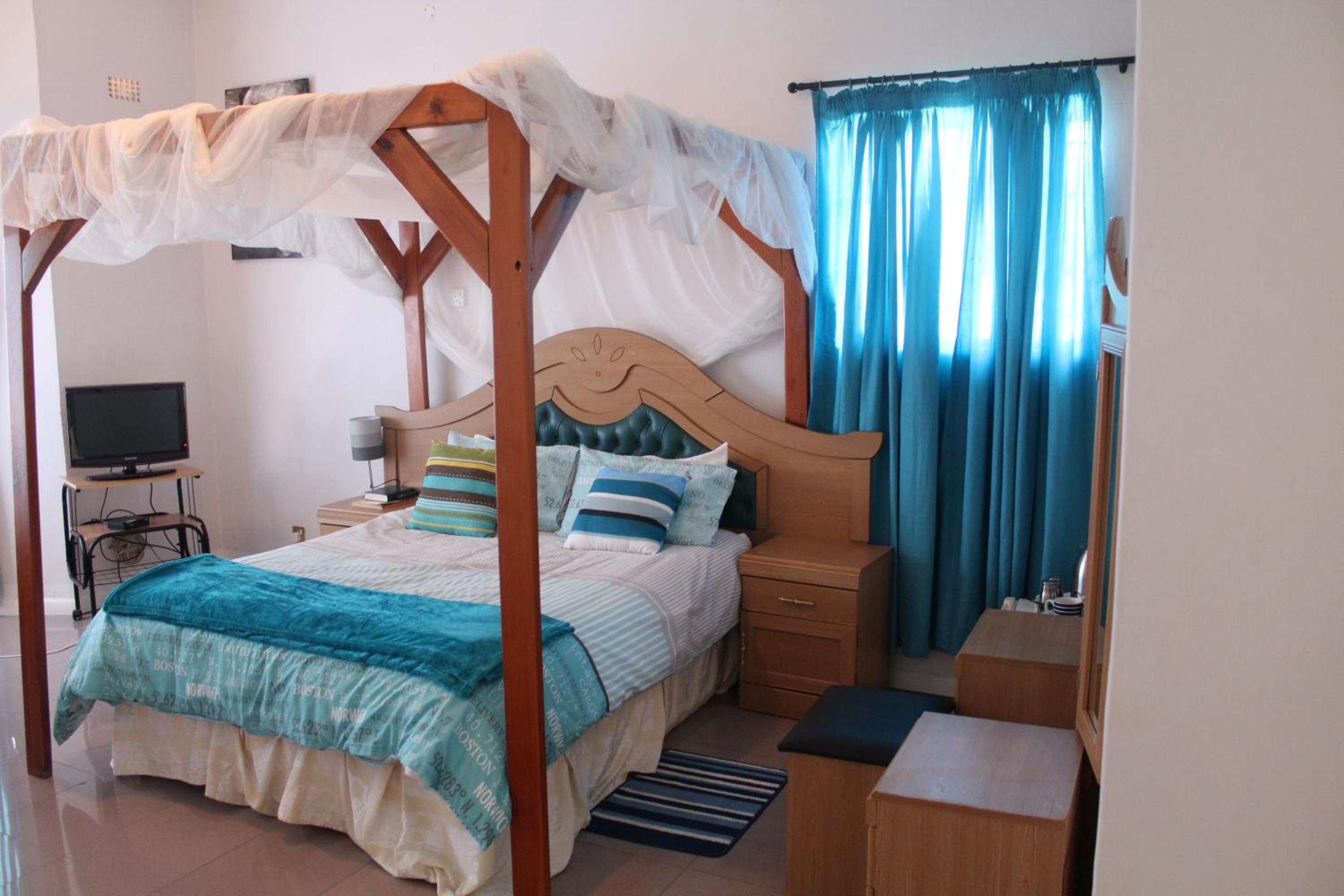 Deluxe King Room photo 1
