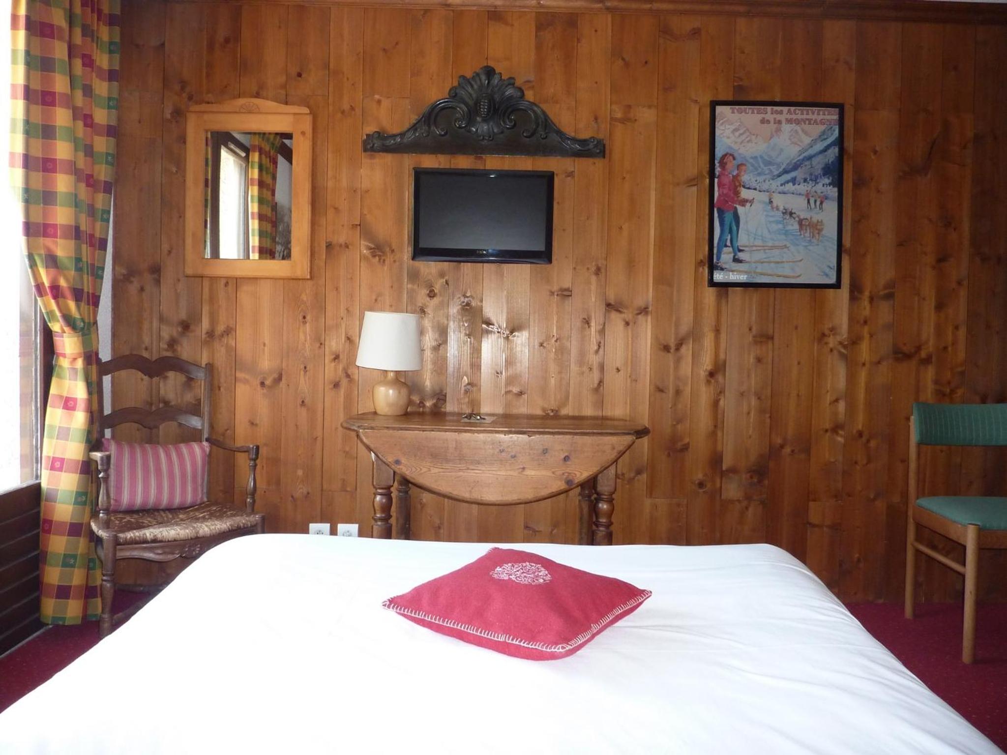 Double Room with Bath photo 3