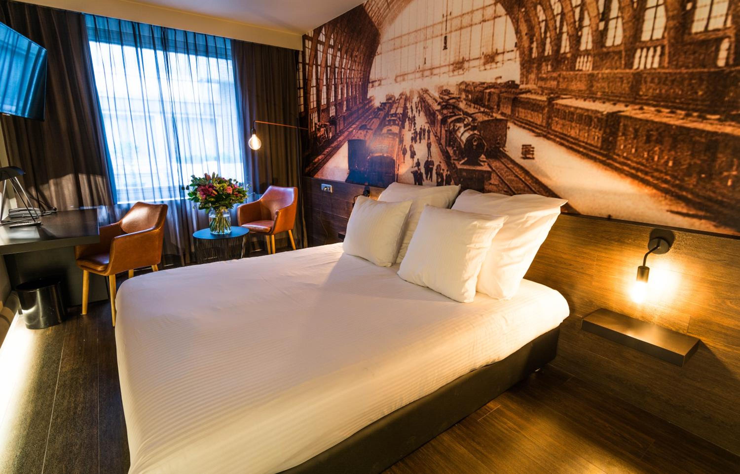 Standard Double or Twin Room - Photo 6