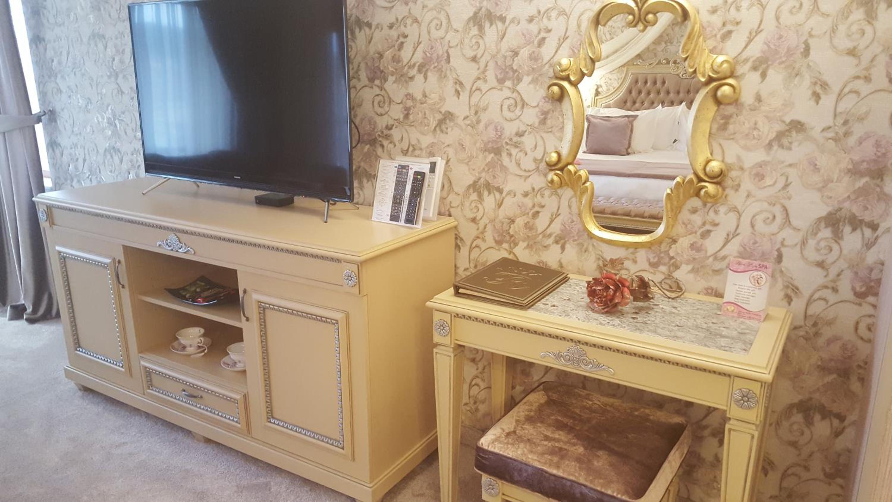 Queen Suite - Kari - Photo 8