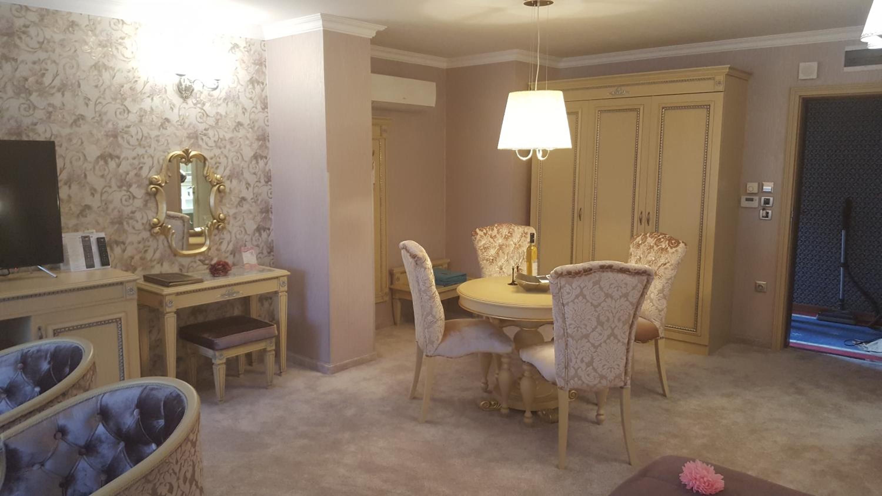 Queen Suite - Kari - Photo 7