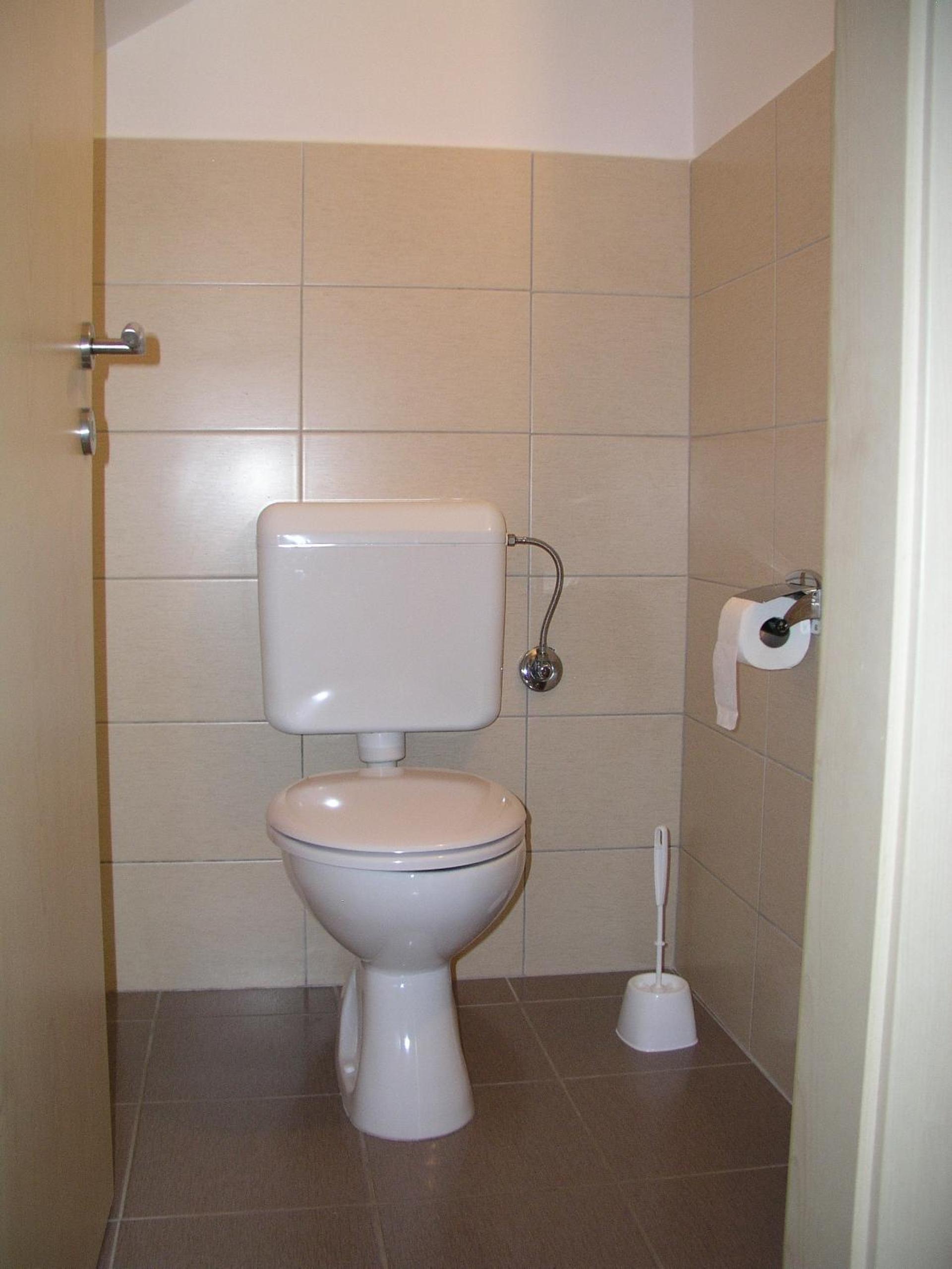 Apartment with Balcony - Photo 12