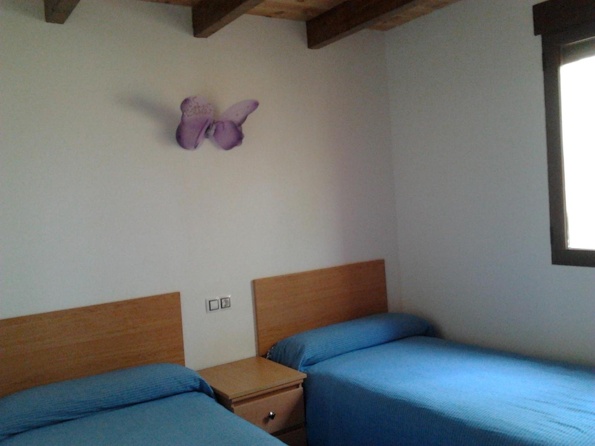 Three-Bedroom House - Photo 5