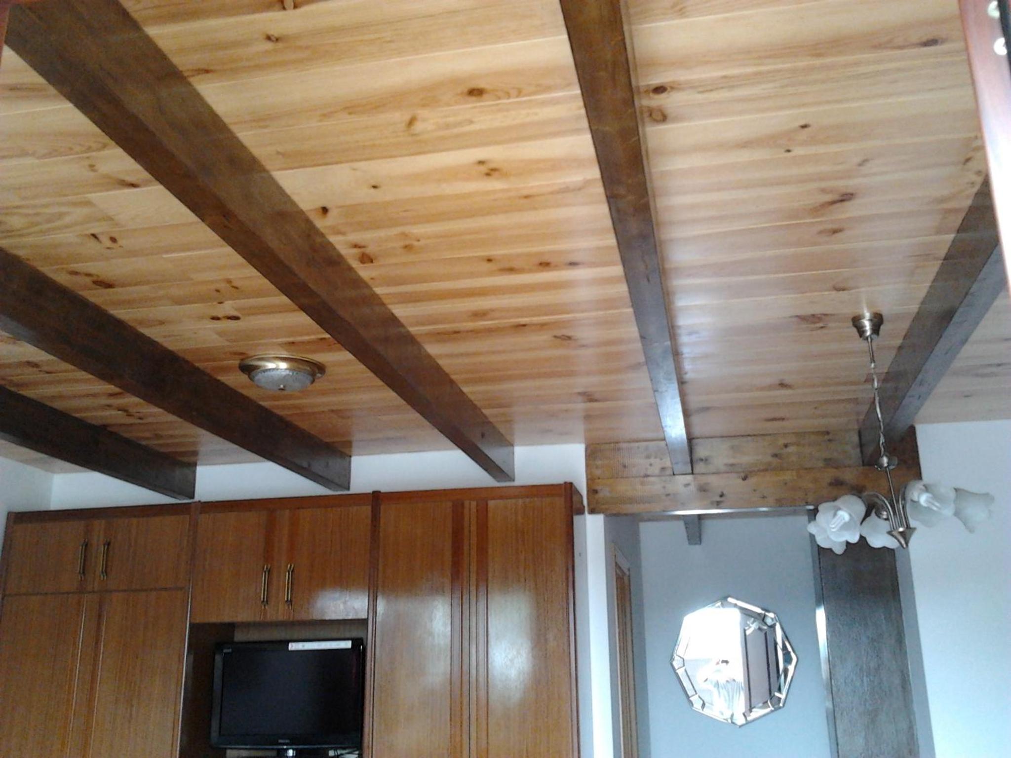 Three-Bedroom House - Photo 3