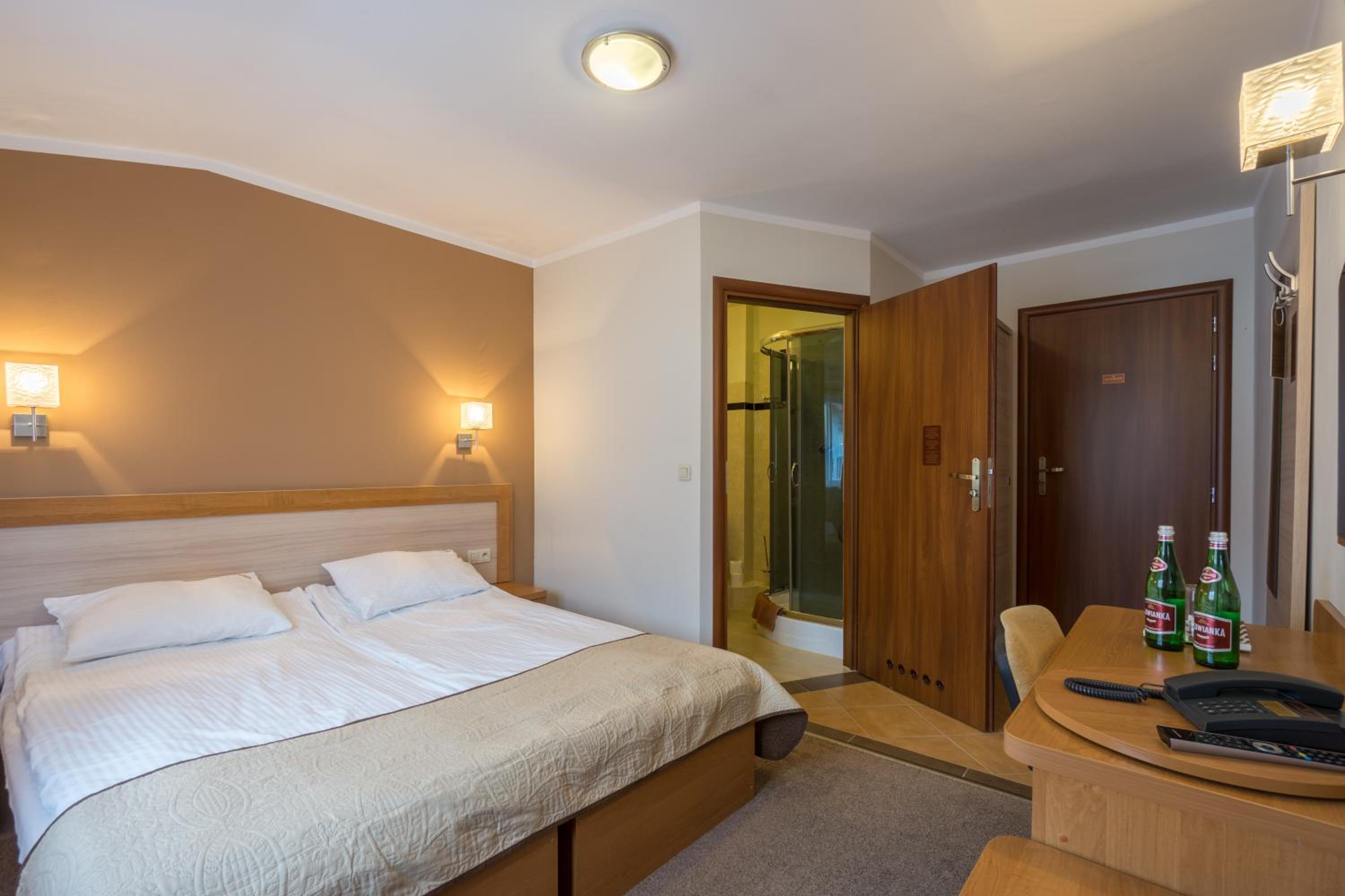 Premium Double or Twin Room photo 3