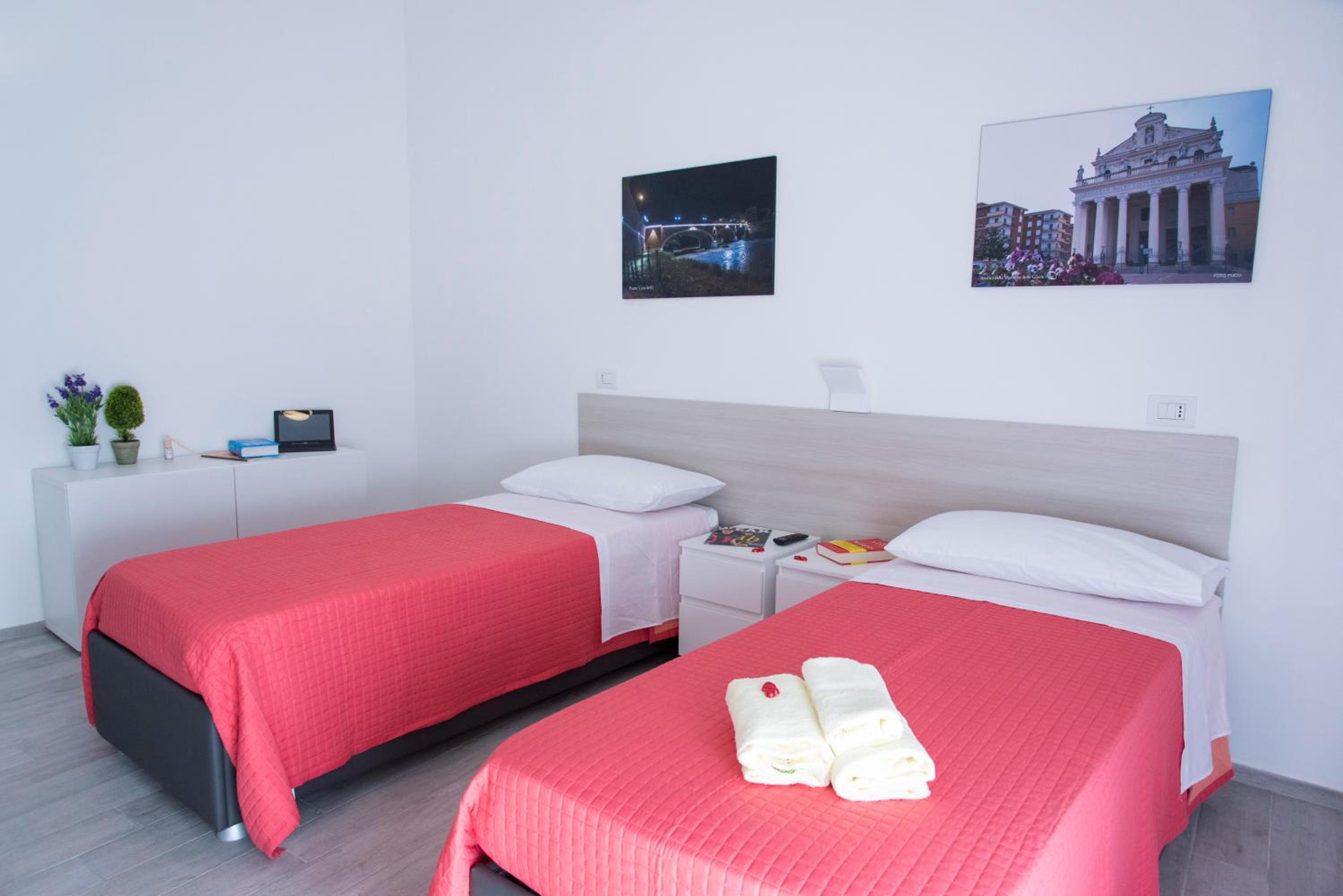 Deluxe Double or Twin Room with River View photo 2