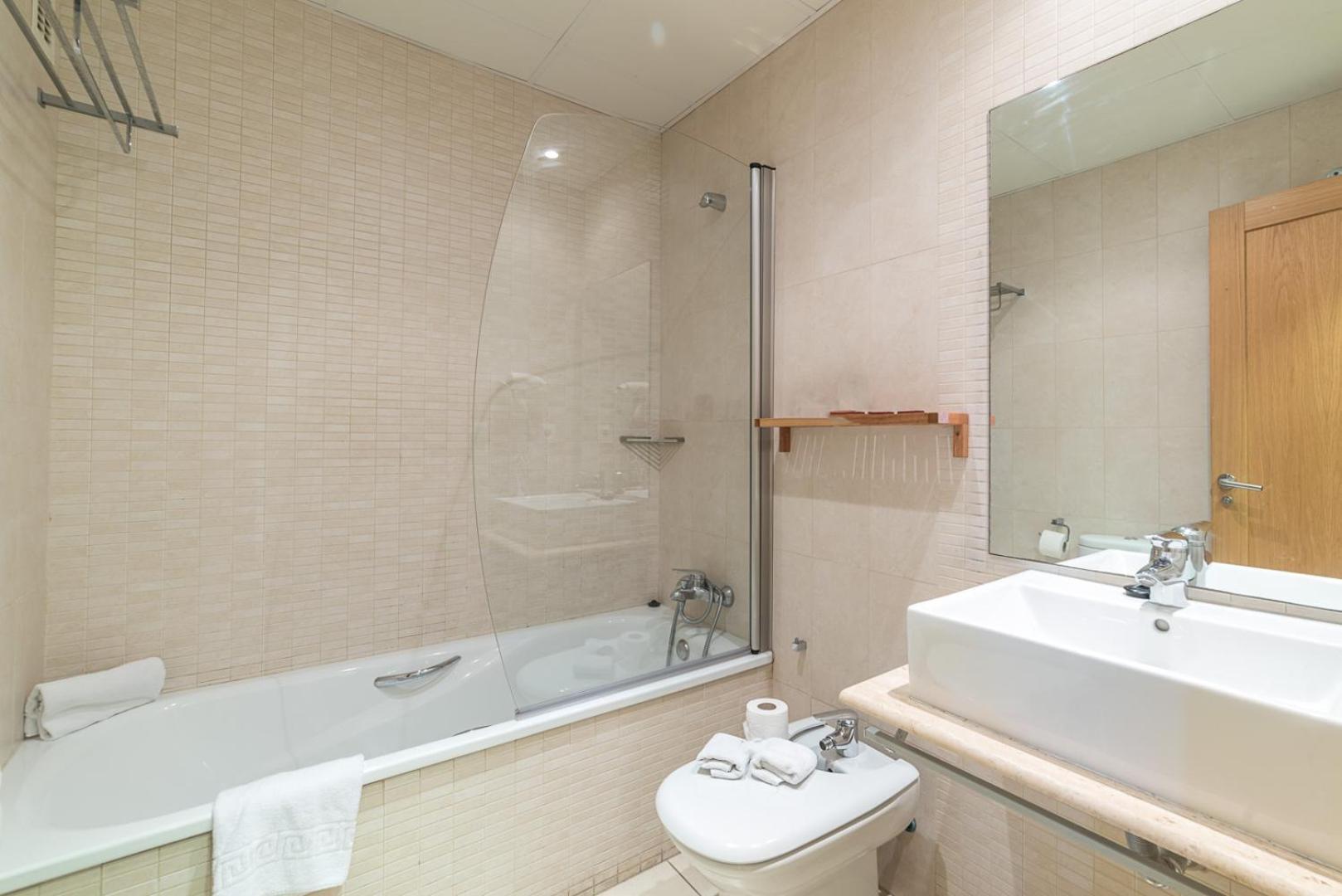 Apartment (4-5 Adults) photo 2