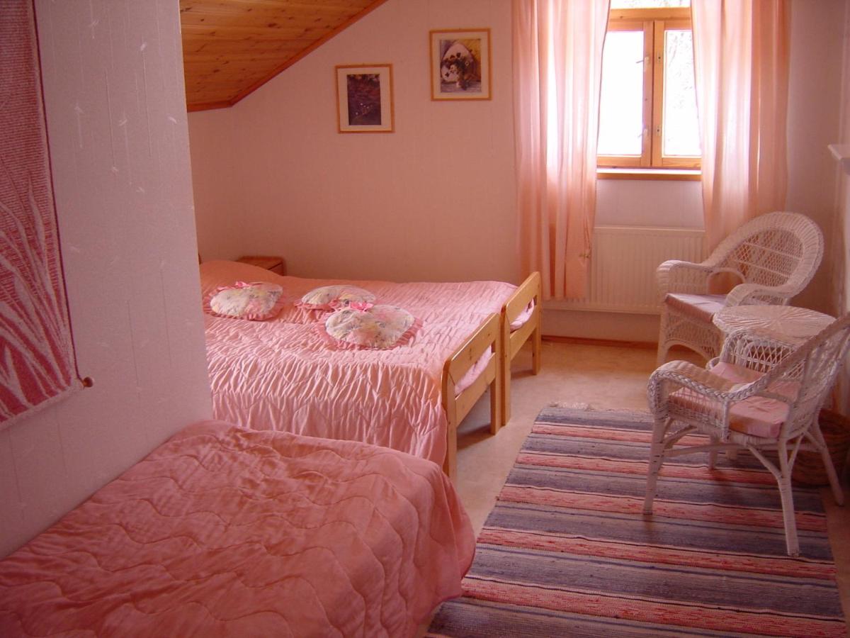 Twin Room with Shared Bathroom - Pioni  photo 3