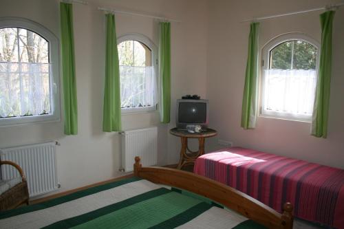 Two-Bedroom House photo 2