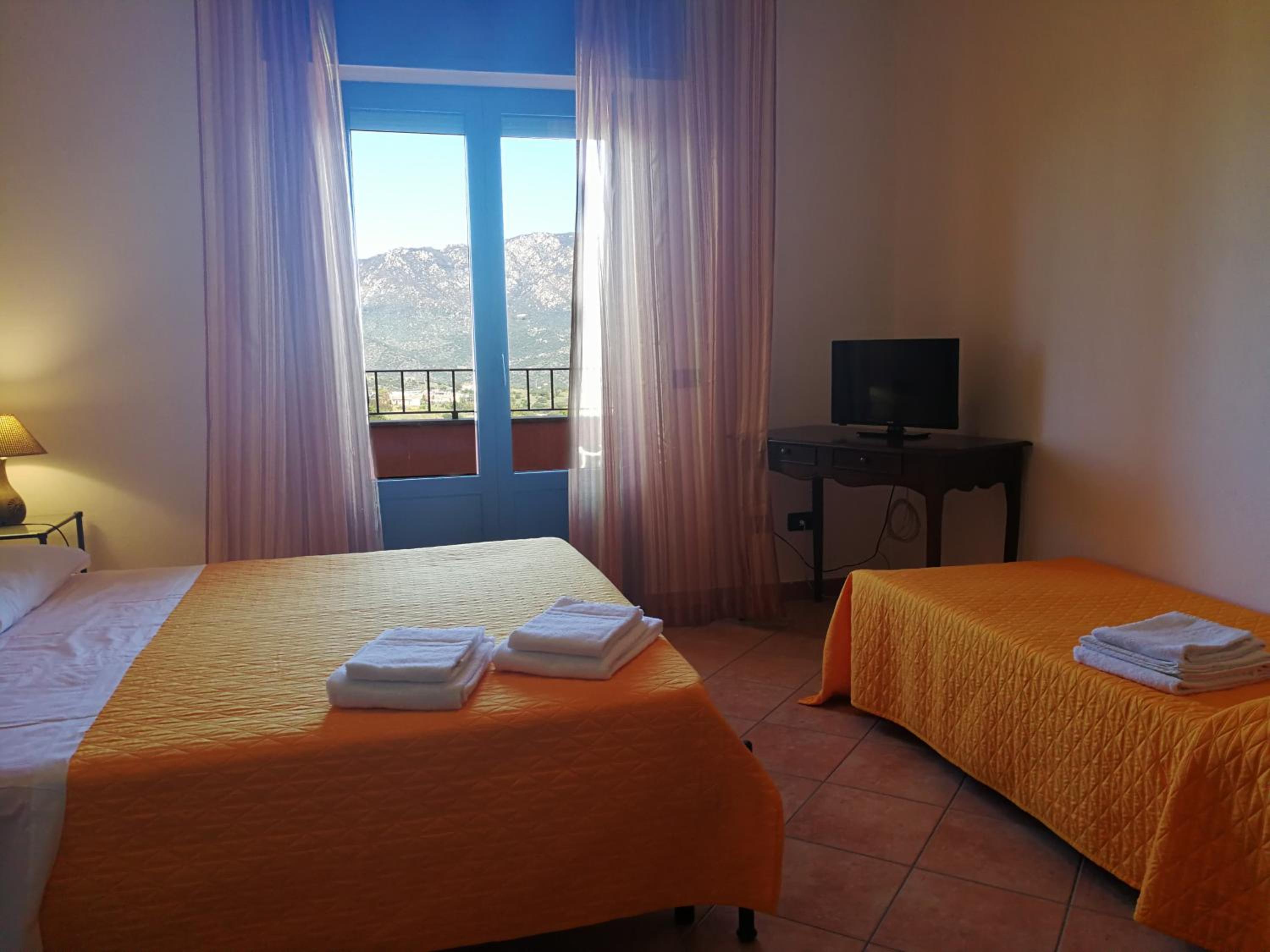 Triple Room - Photo 1